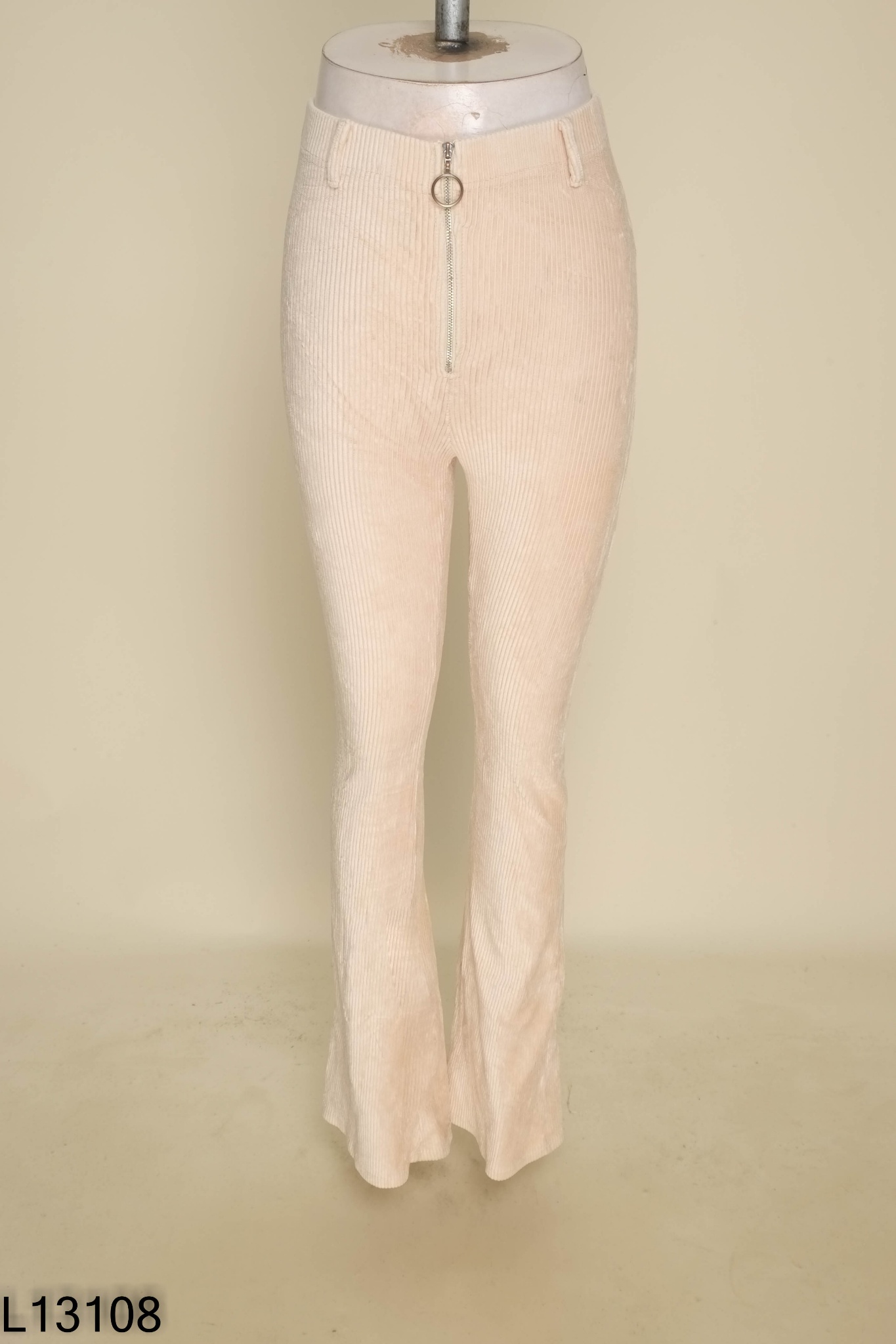 Quần be TOPSHOP nhung tăm