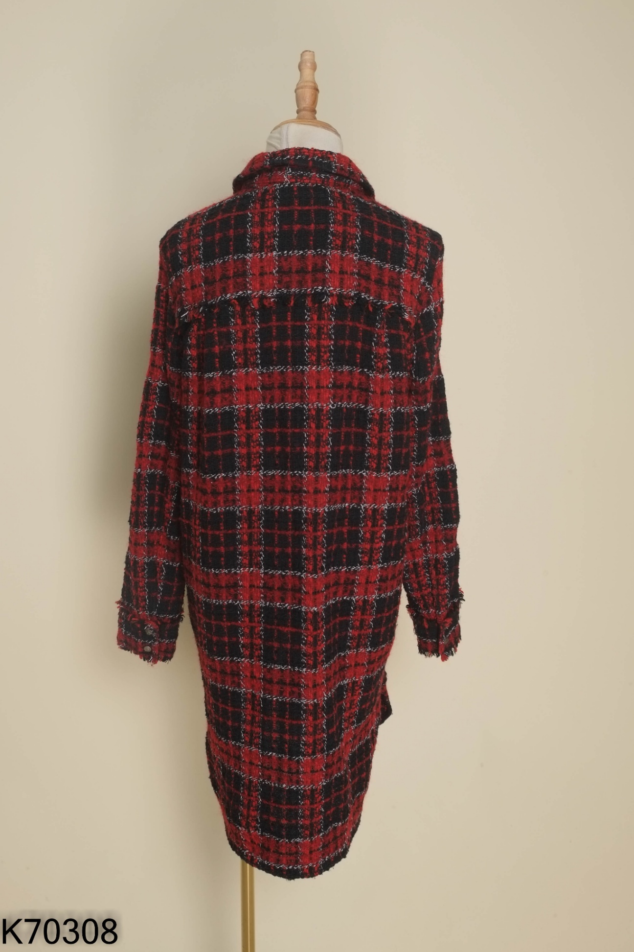 Áo khoác len TRF OUTERWEAR đen phối đỏ