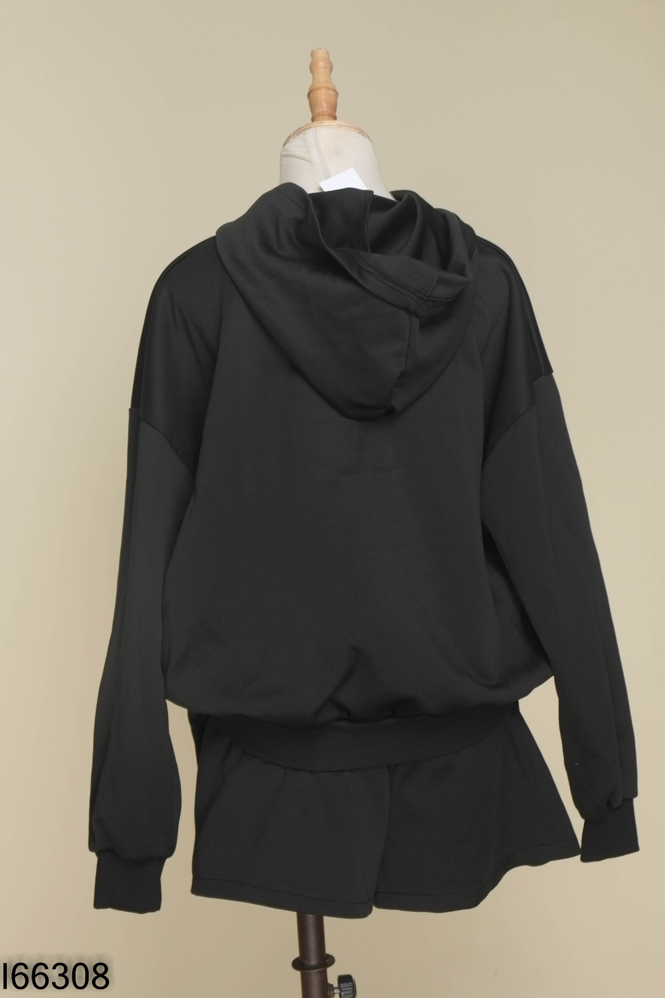 Set áo hoodie đen + quần short