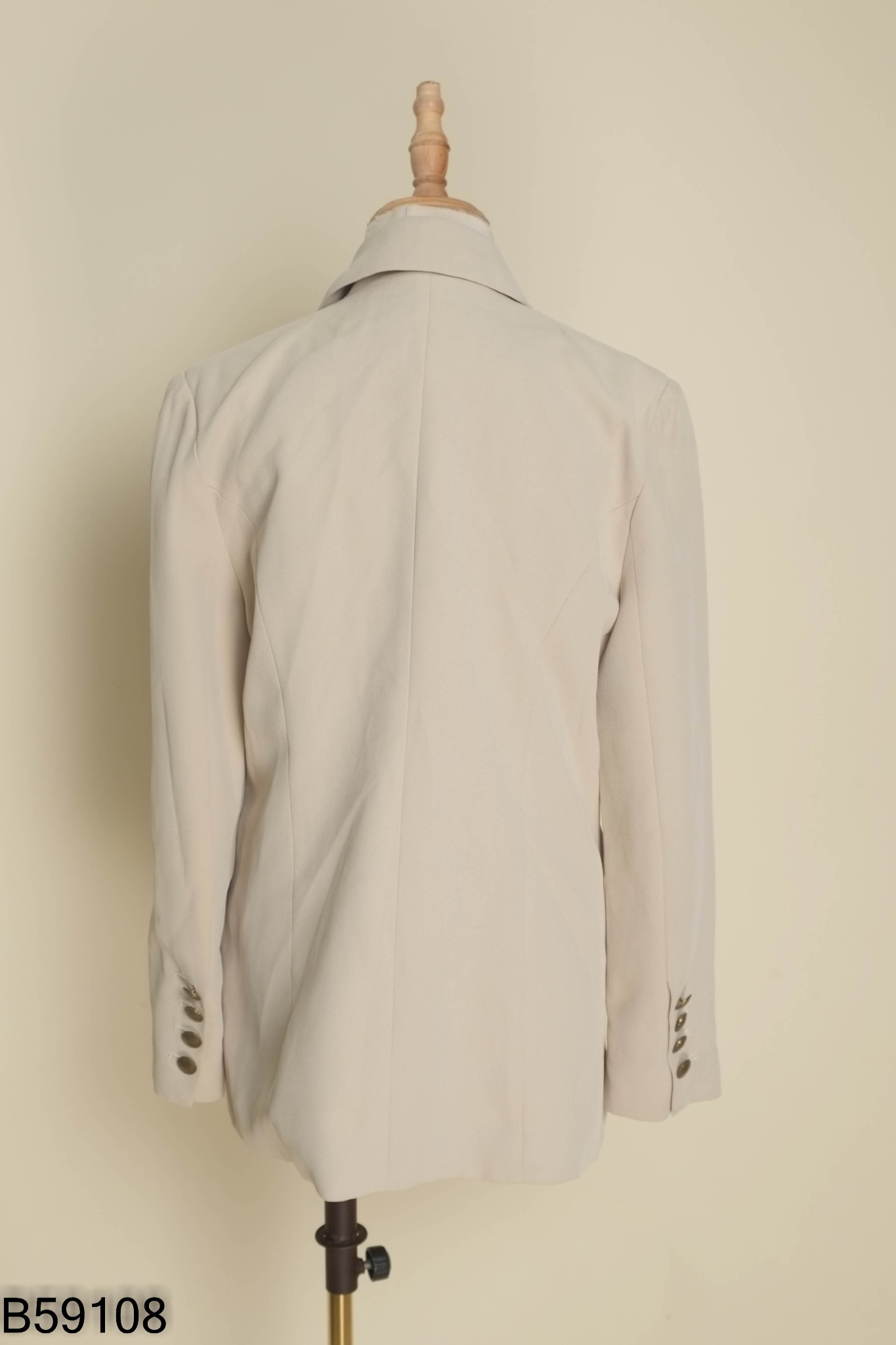 Áo blazer be cúc đồng