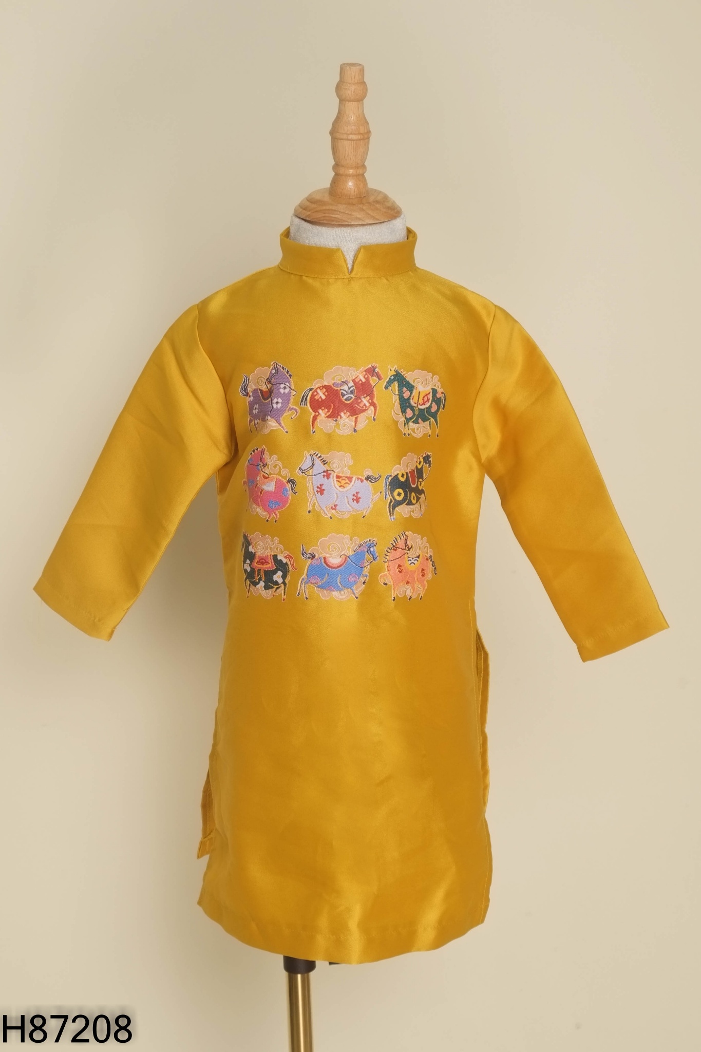Áo dài vàng thêu ngựa KIDS