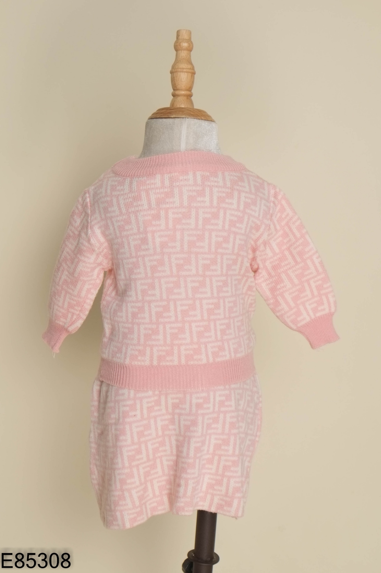 Set Áo len hồng họa tiết + chân váy KIDS