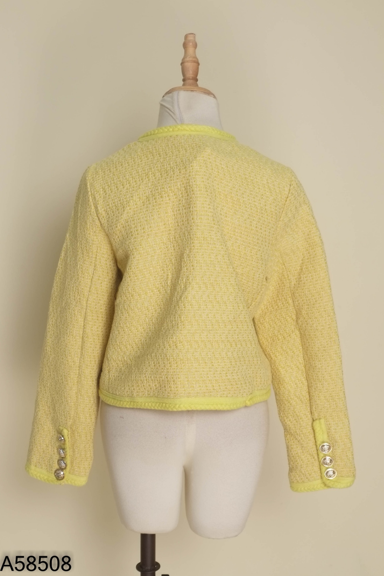 Áo dạ tweed vàng dáng vừa