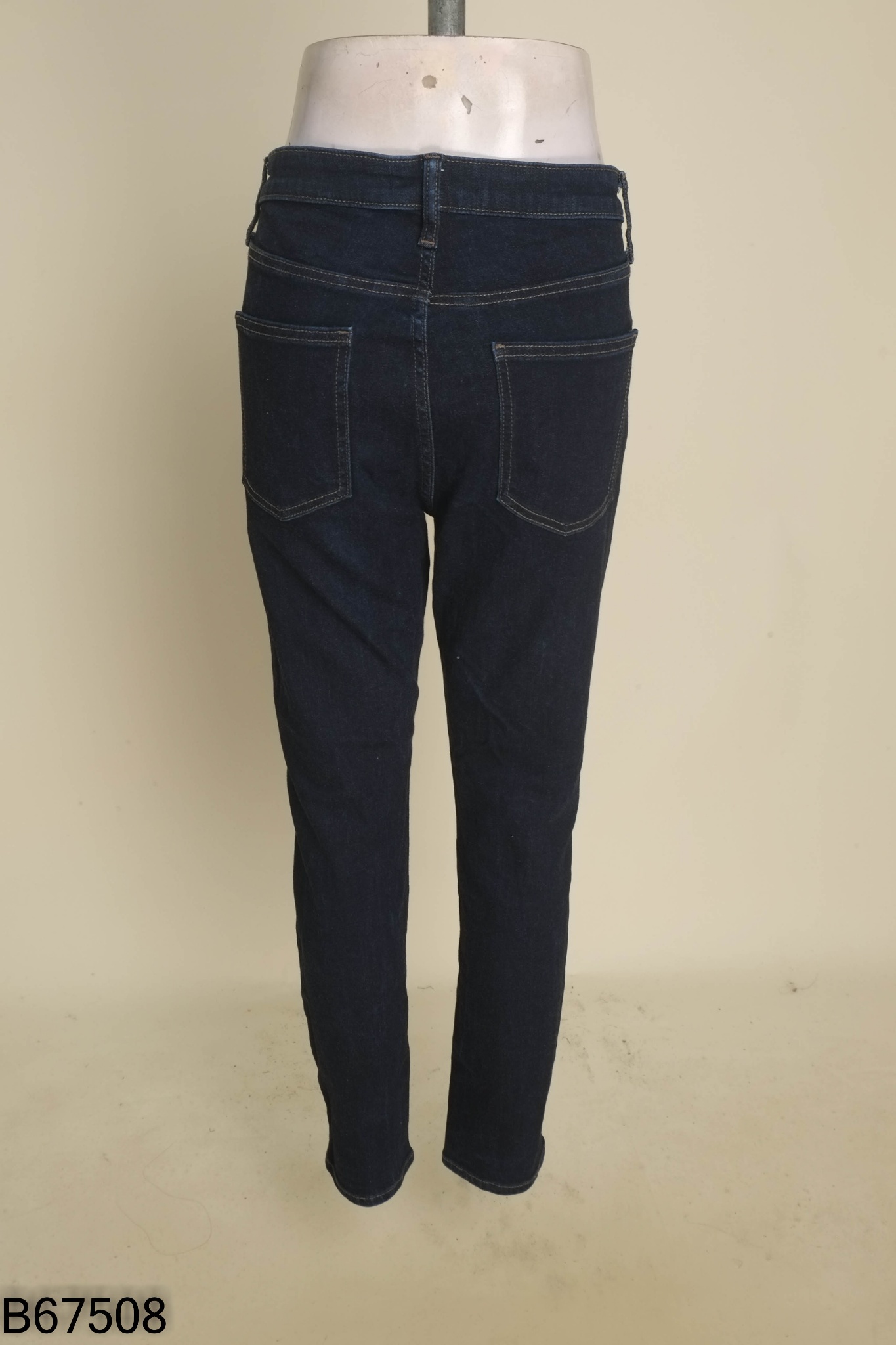 Quần jeans UNIQLO xanh đen