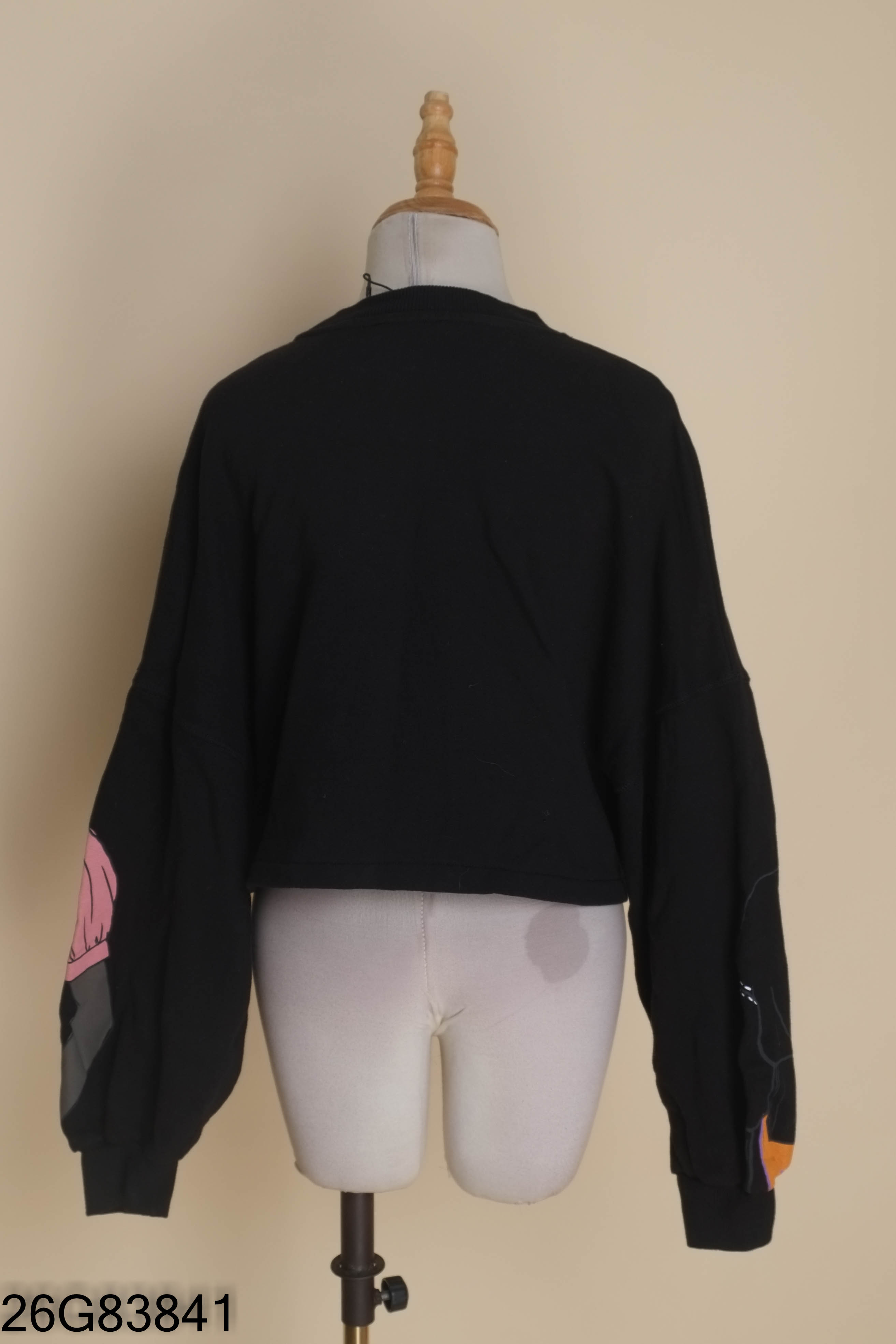 Áo nỉ đen ZARA in hình