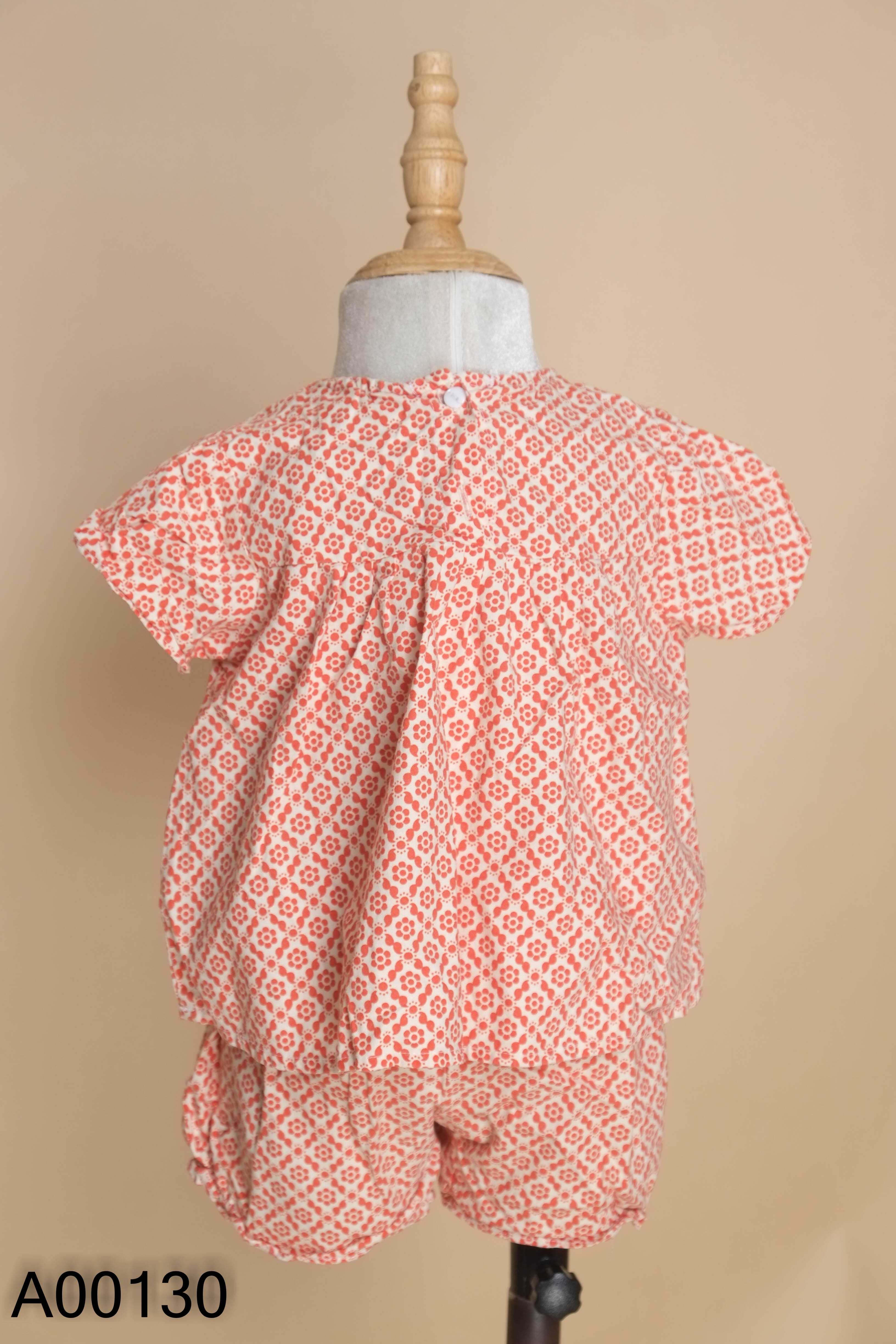 Set Áo be họa tiết đỏ + quần KIDS