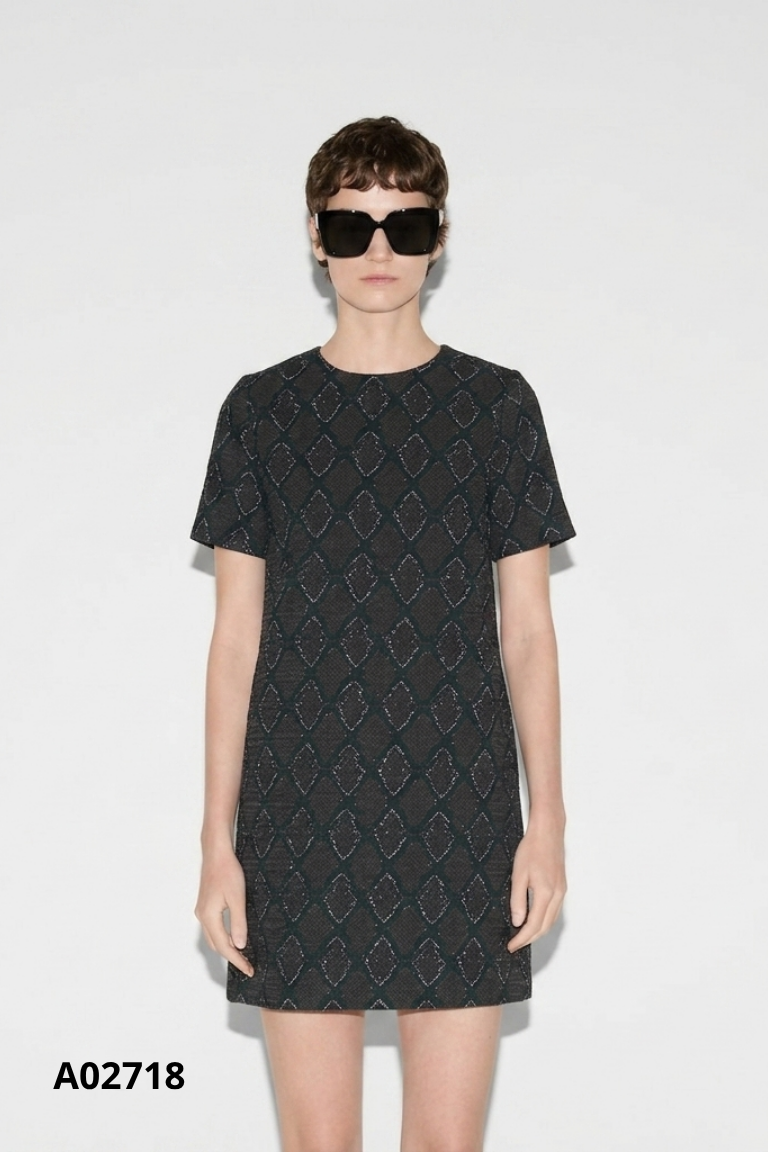 Váy MIXXO xanh họa tiết suông