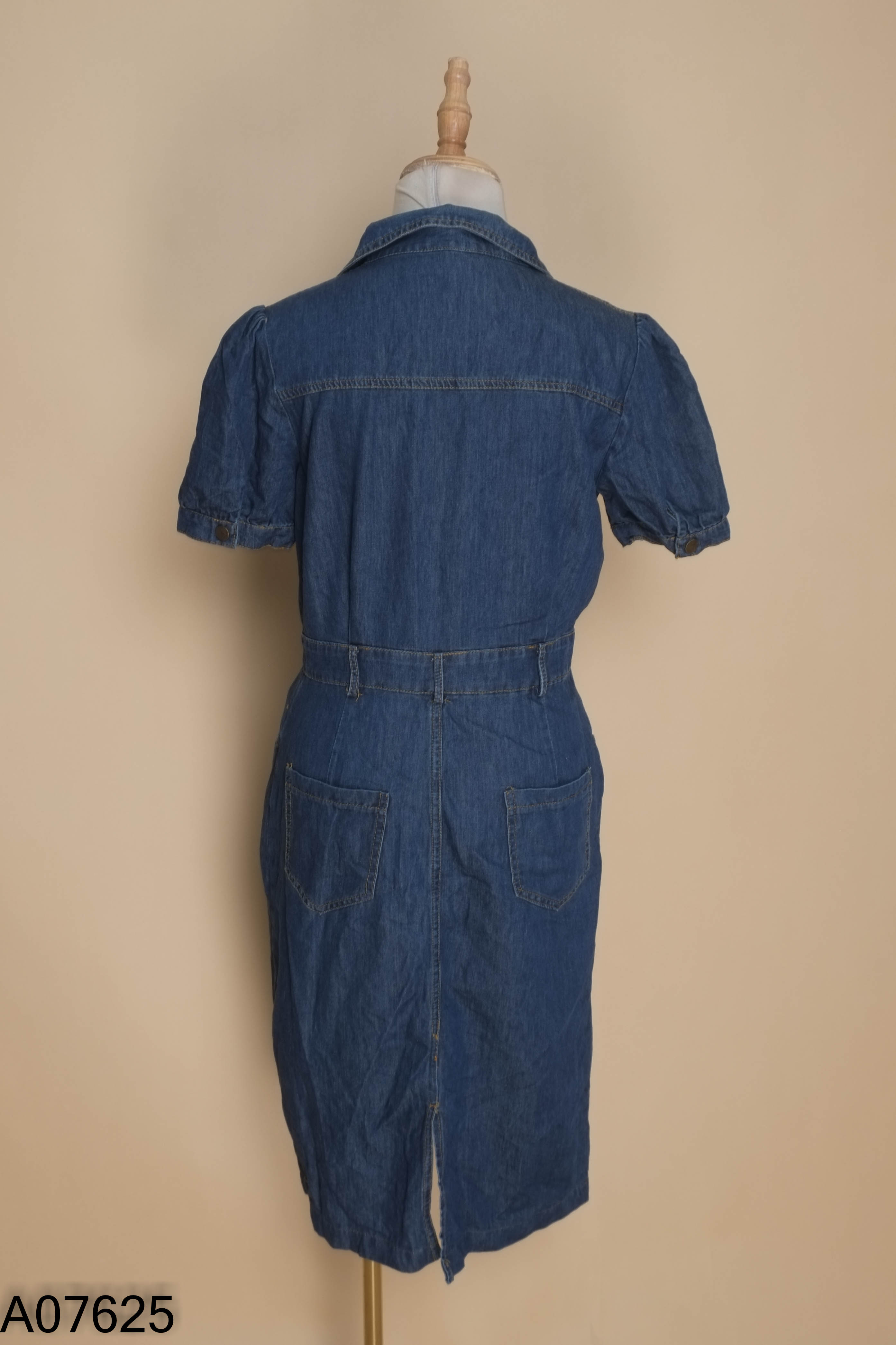 Váy jeans xanh cổ sơ mi