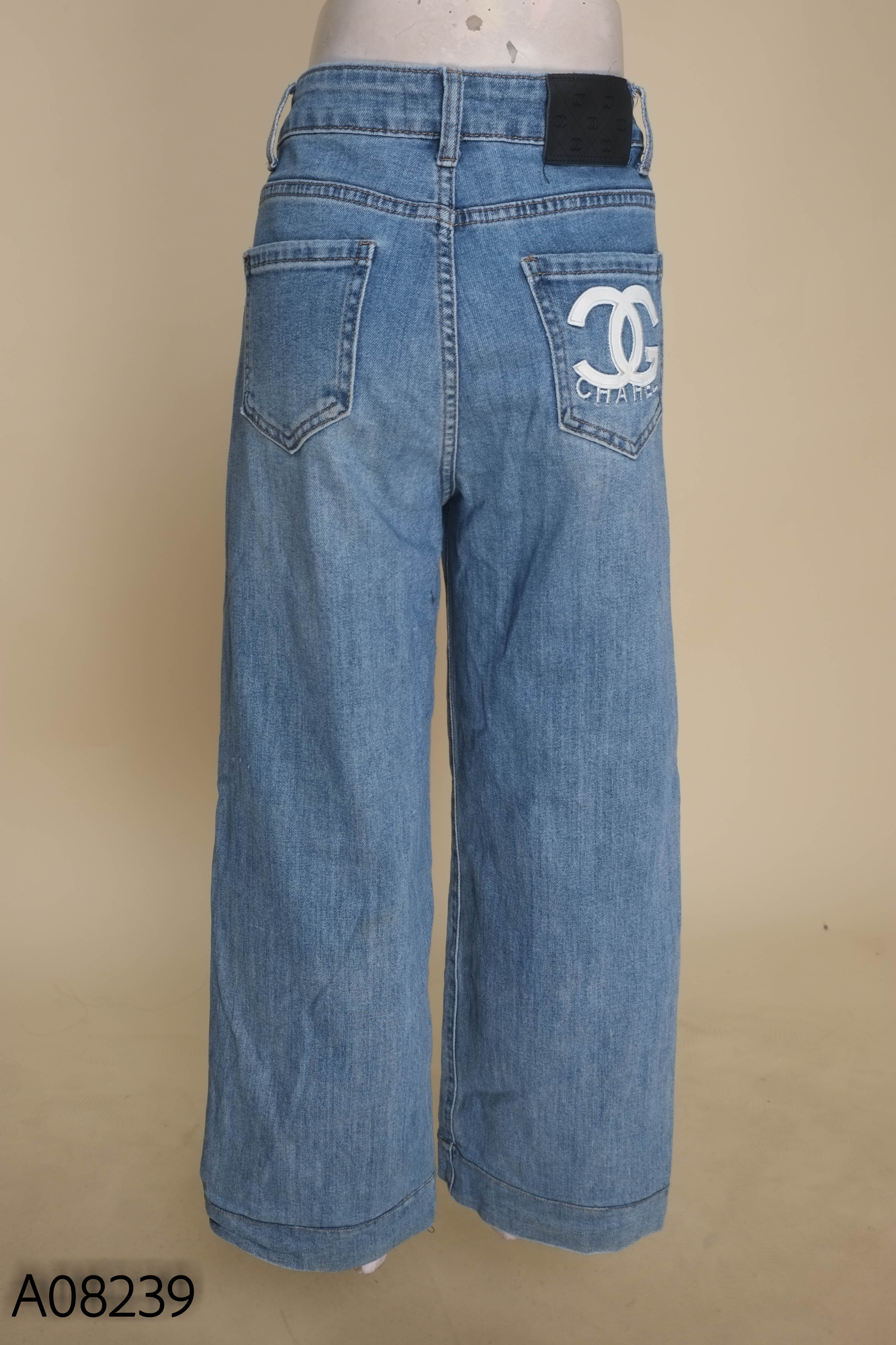 Quần jeans xanh EMILOF PUCCI