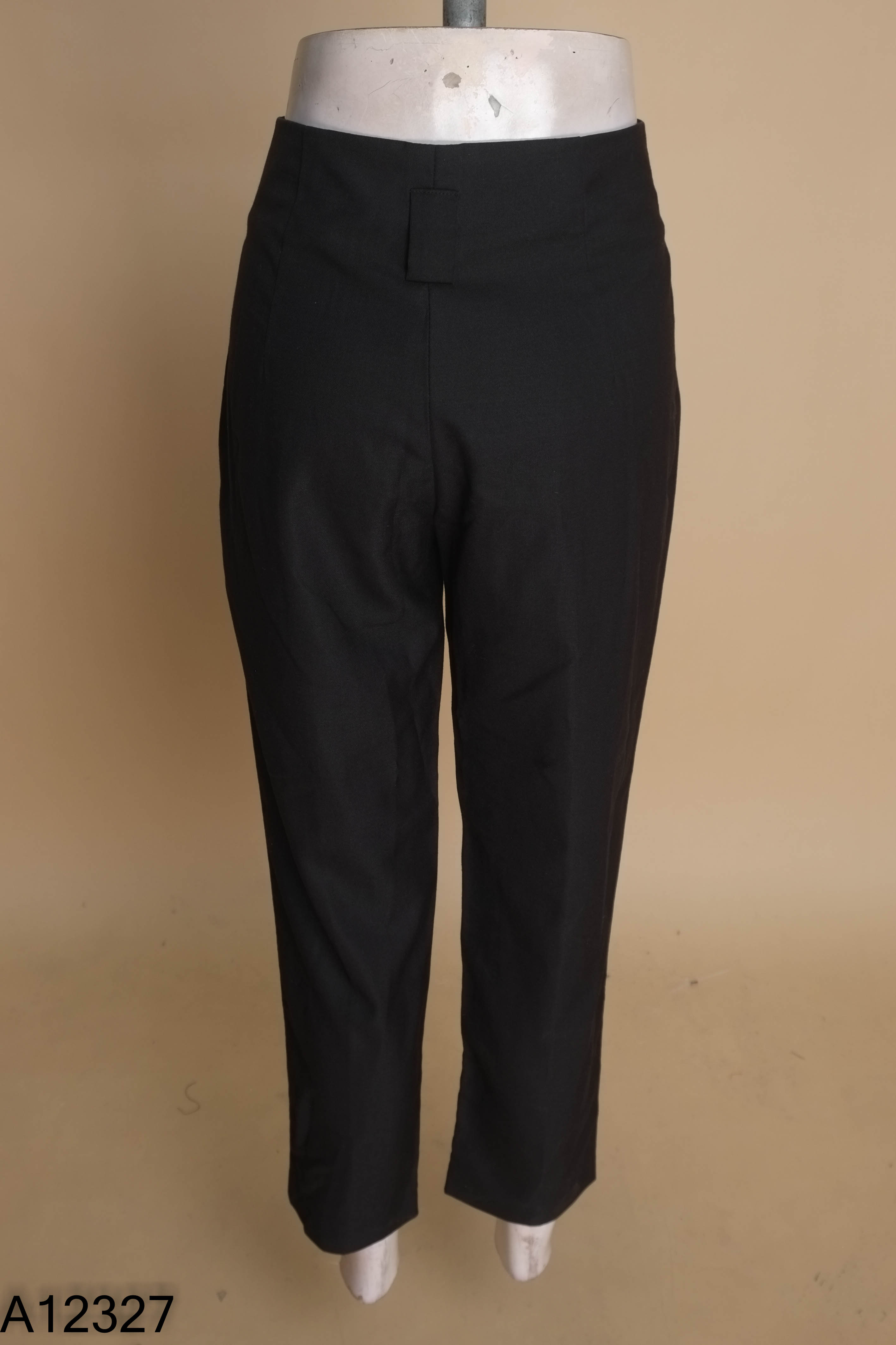 Quần EVERLUXE đen trơn