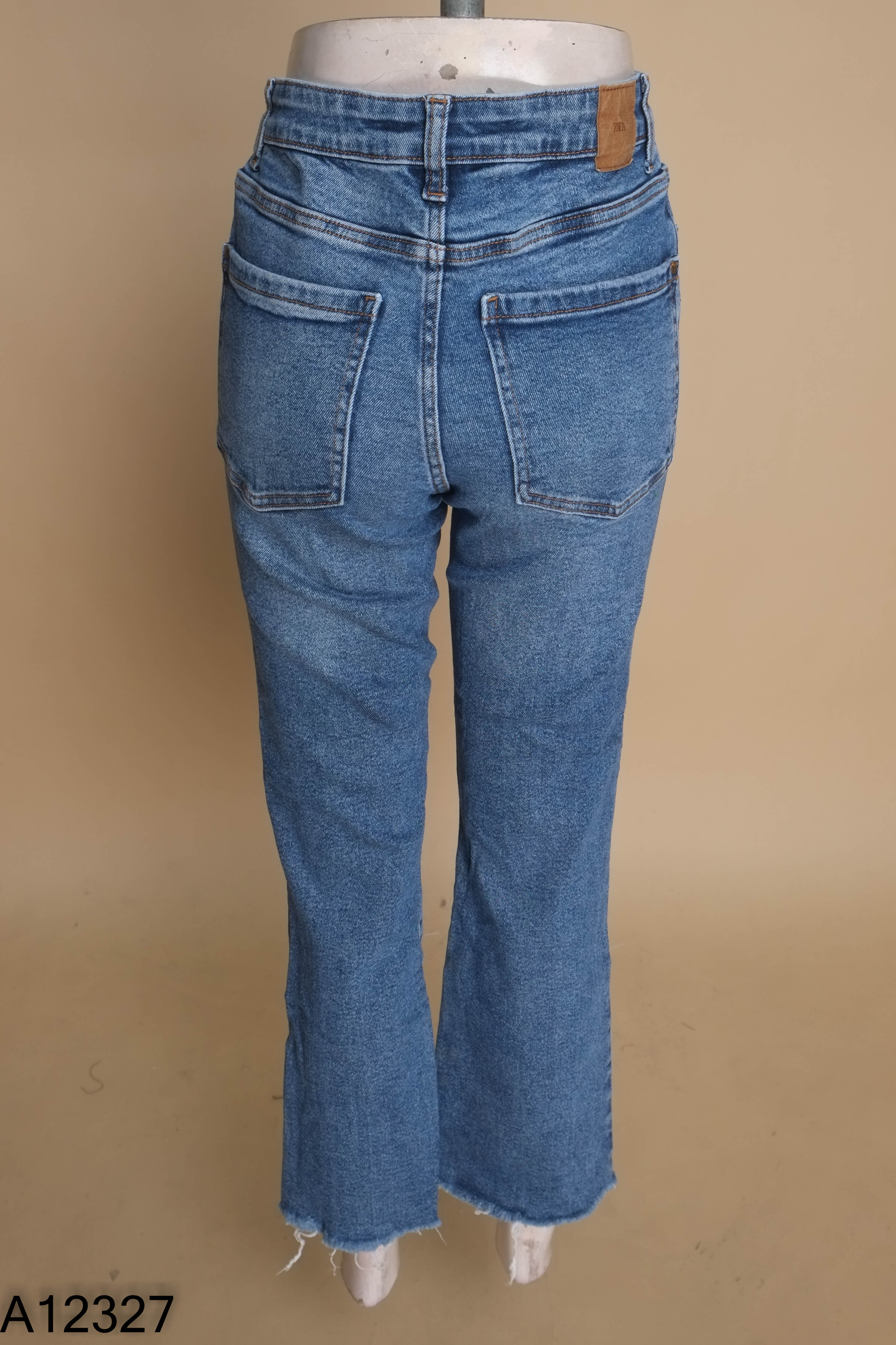 Quần jeans ZARA xanh 5 cúc