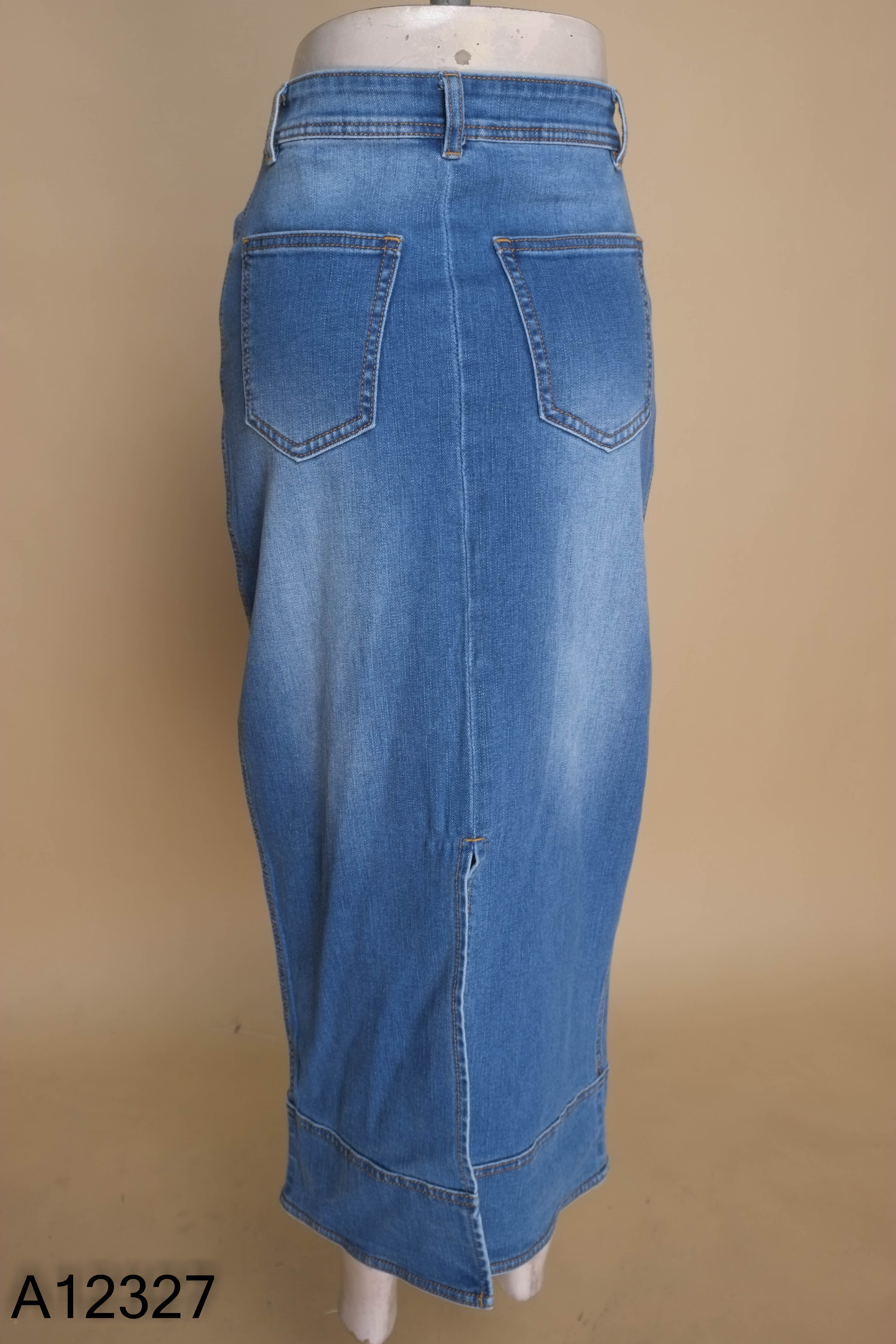 Chân váy THE MAVEN jeans xanh trơn