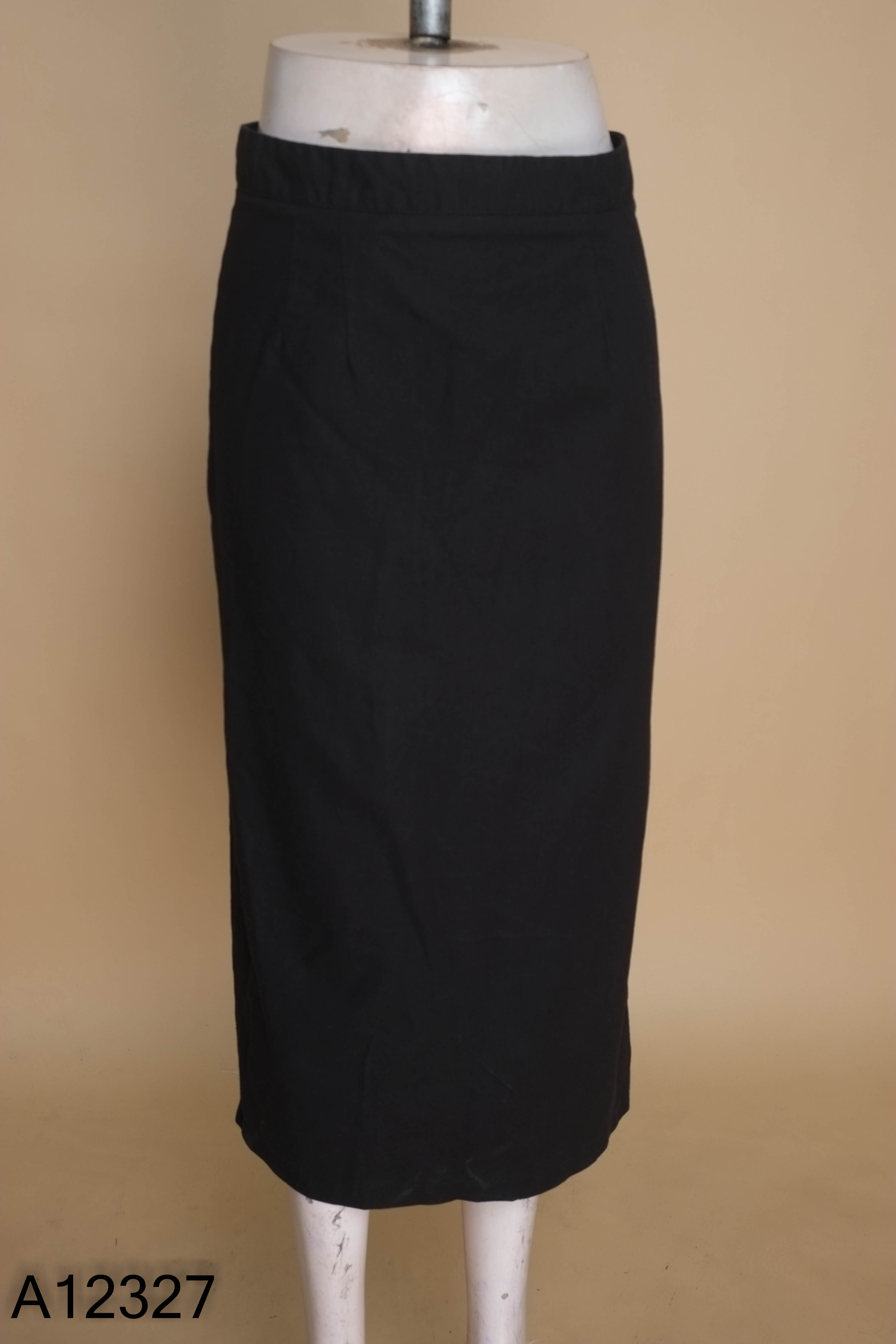 Chân váy linen SOMS đen