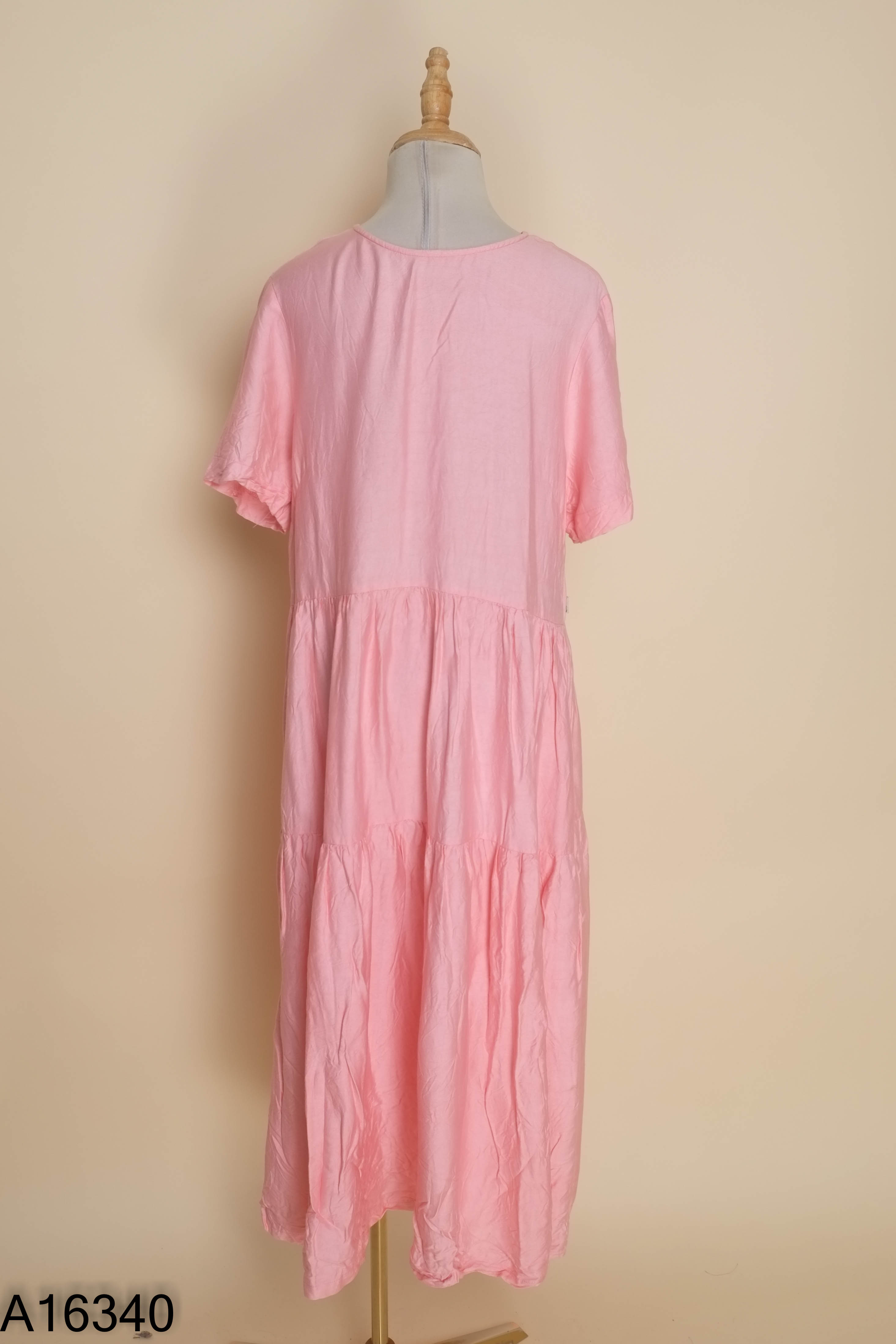 Váy hồng phấn pastel dáng dài