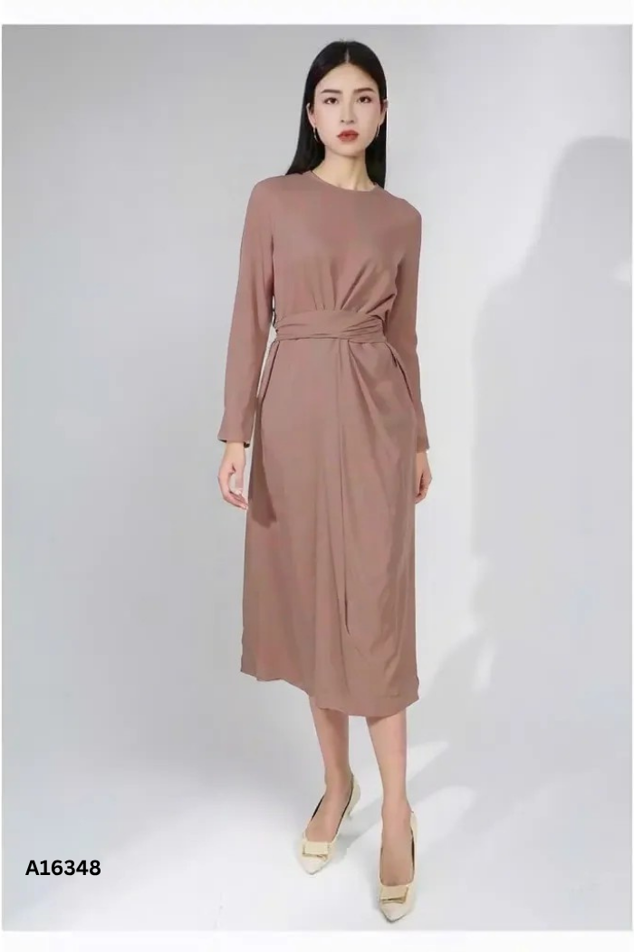 Váy TNK nâu buộc vạt