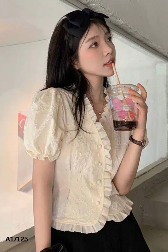 Áo be viền bèo