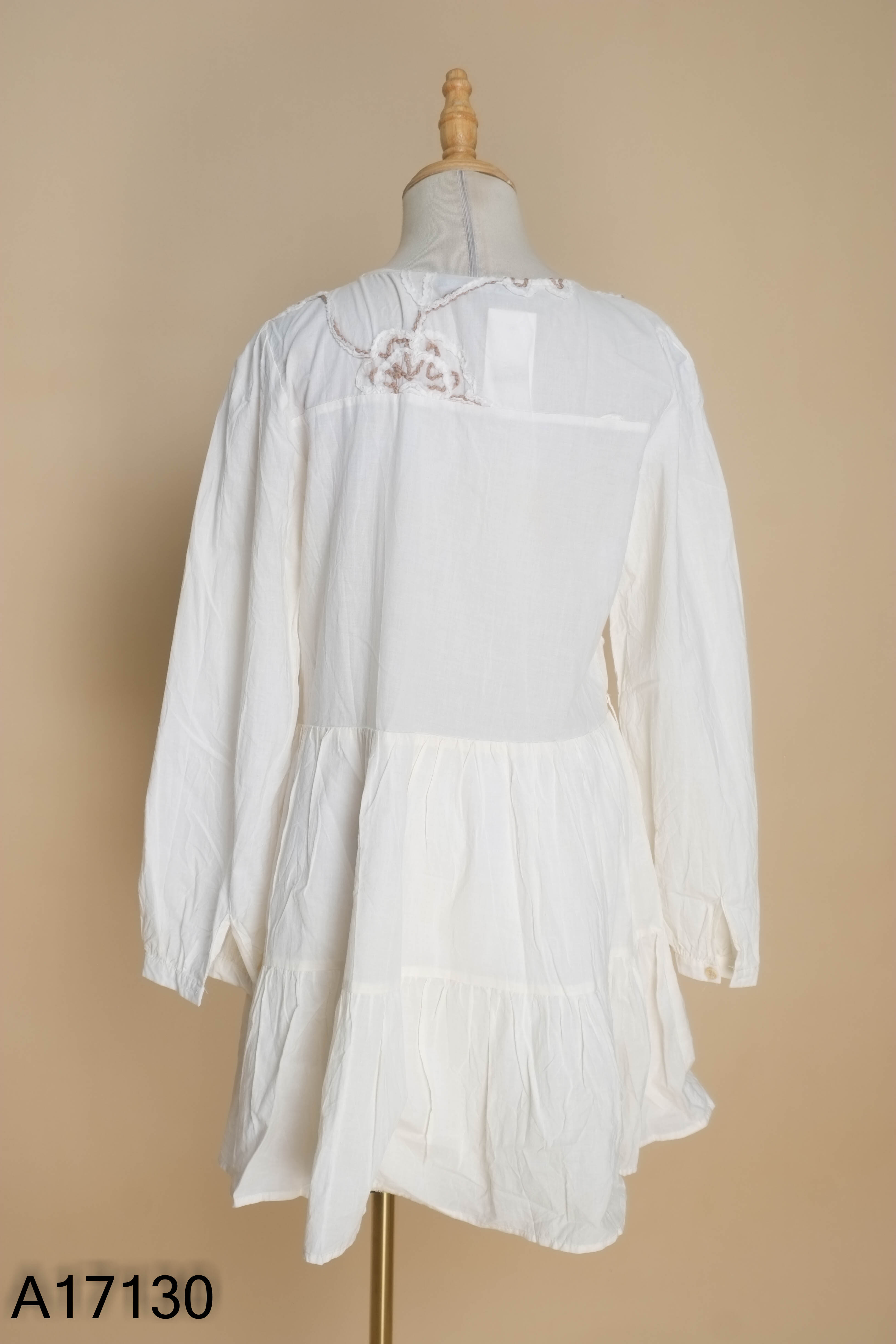 Váy ZARA (xuất) be họa tiết hoa