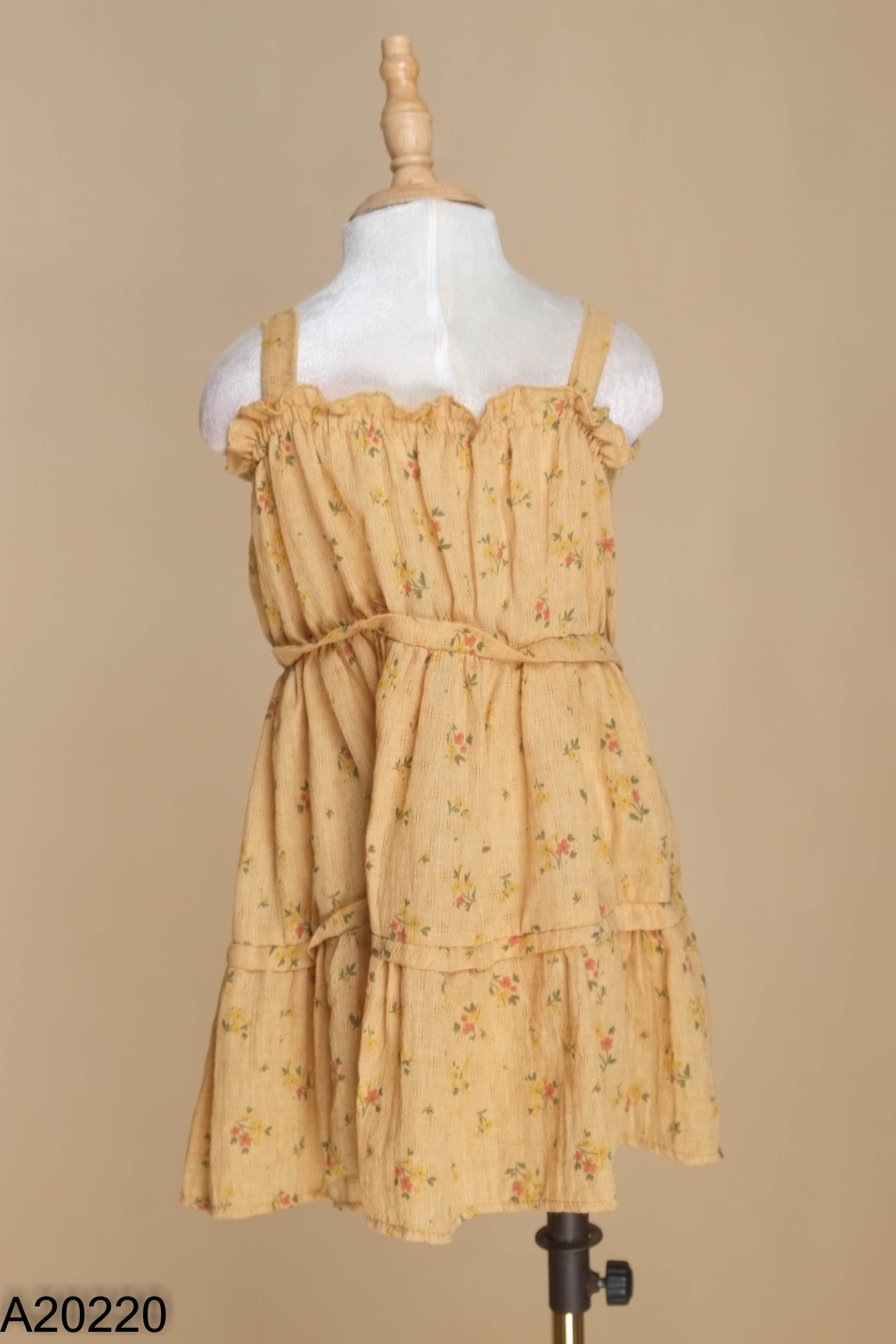 Váy babydoll vàng hai dây họa tiết KIDS