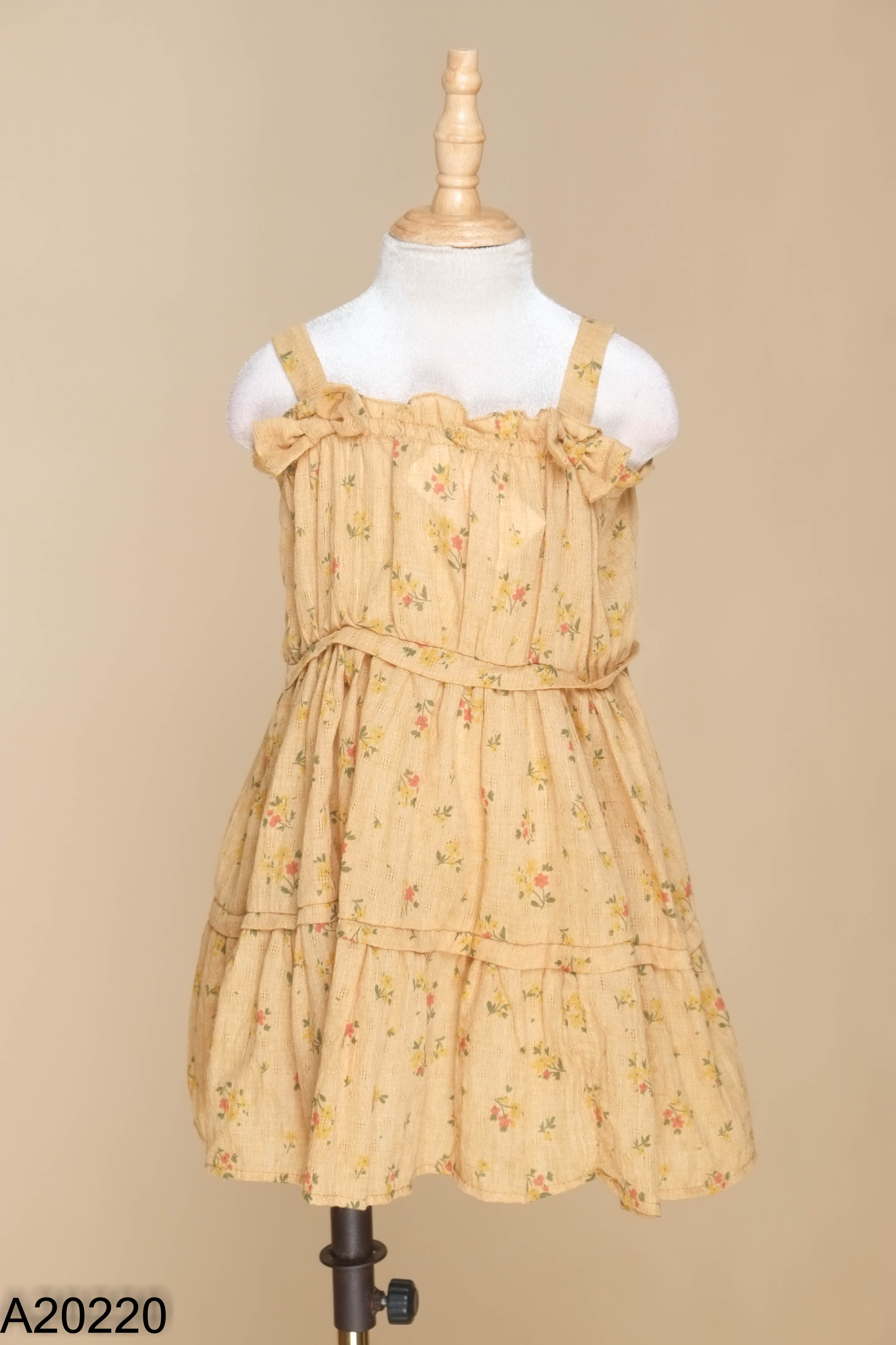Váy babydoll vàng hai dây họa tiết KIDS