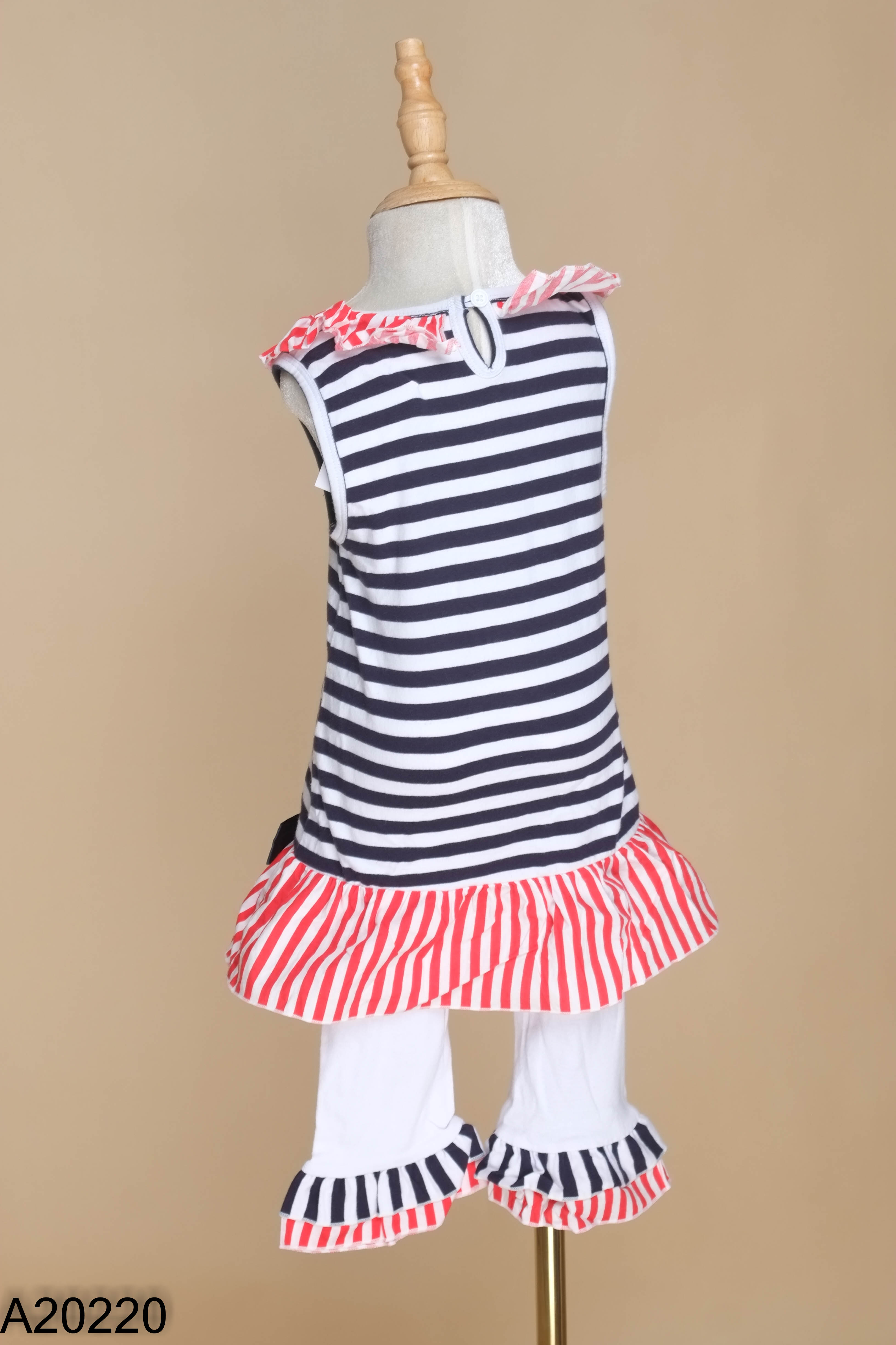 Set Váy trắng kẻ xanh đỏ + Quần KIDS