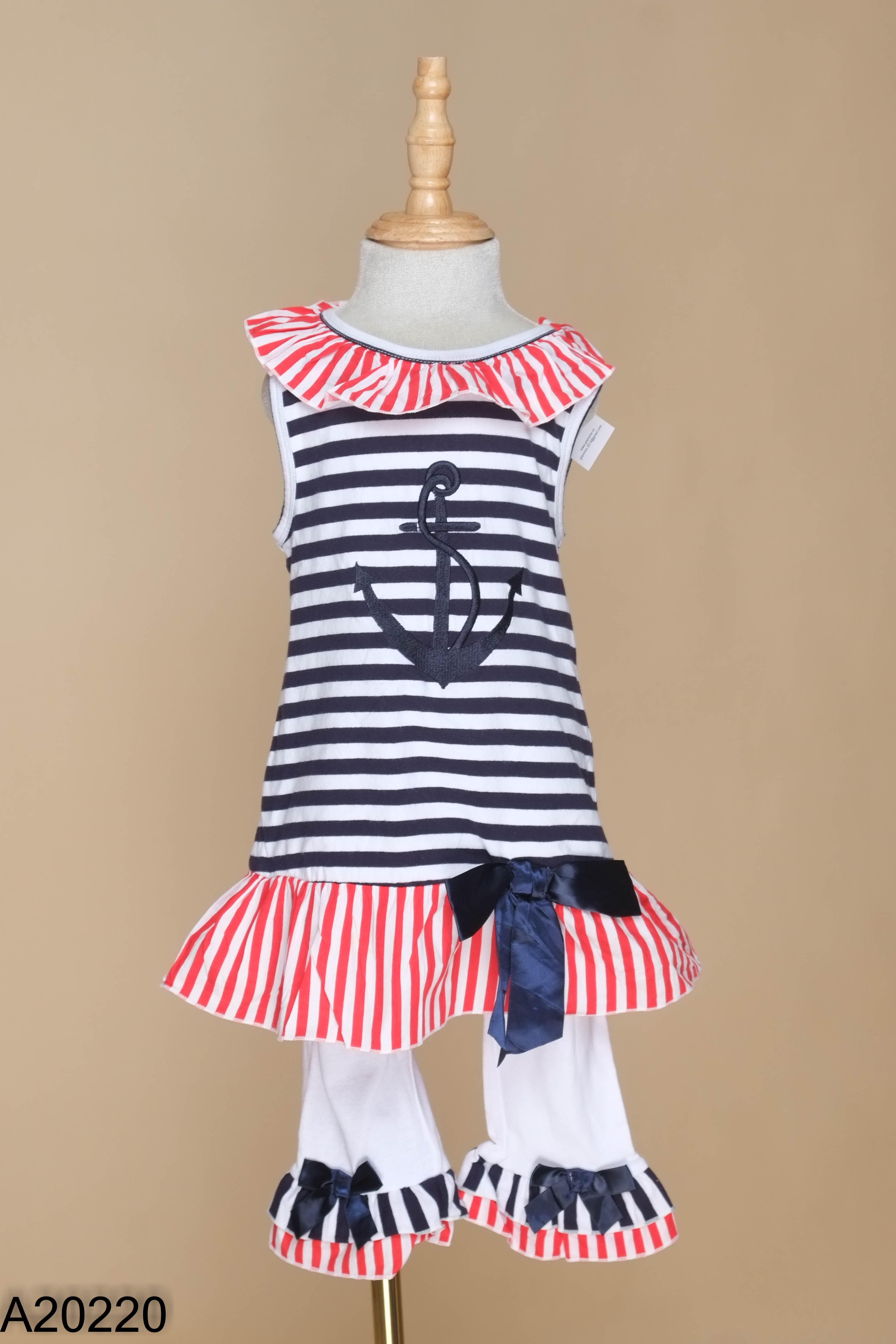 Set Váy trắng kẻ xanh đỏ + Quần KIDS