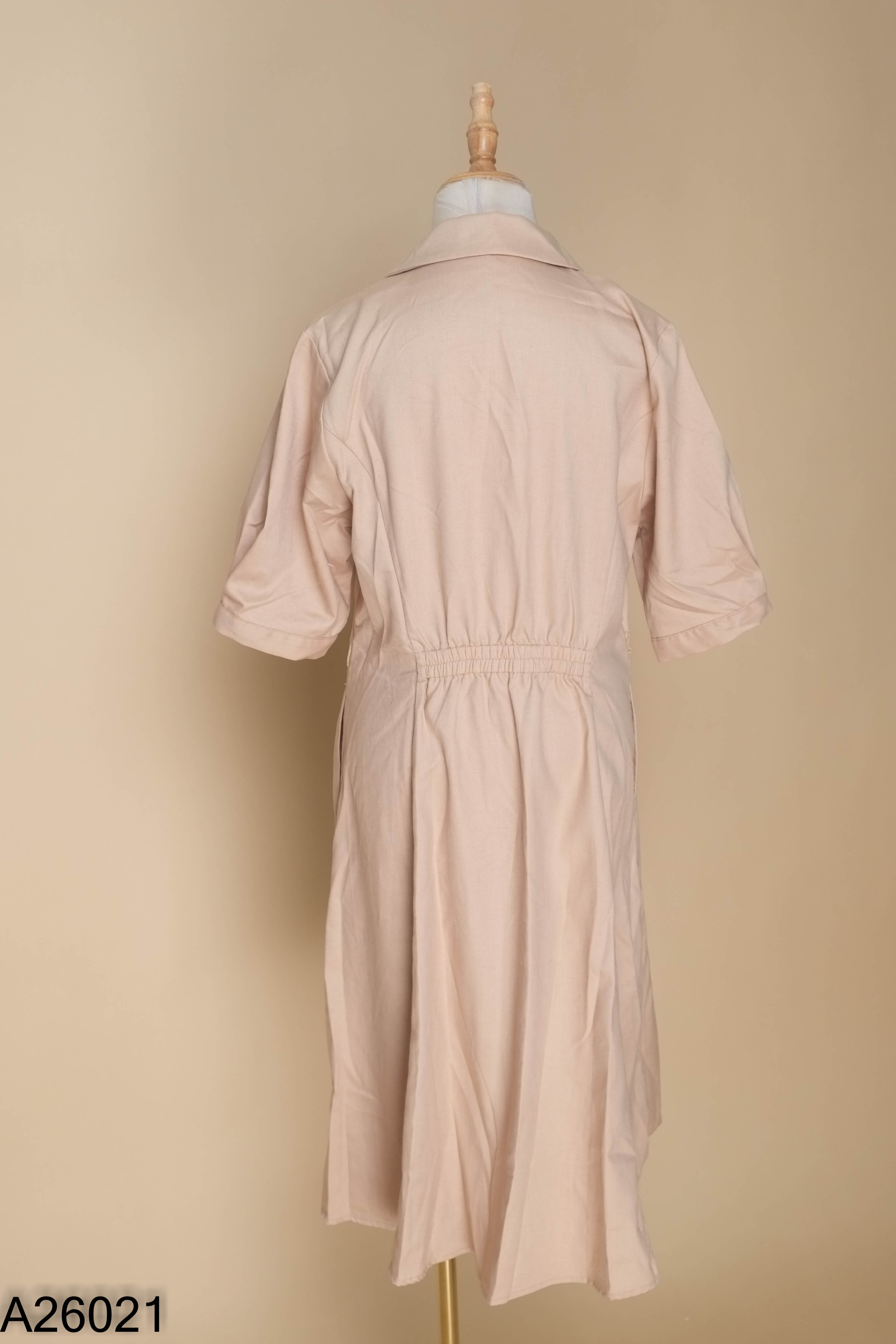 Váy nâu cổ vest nhún lưng