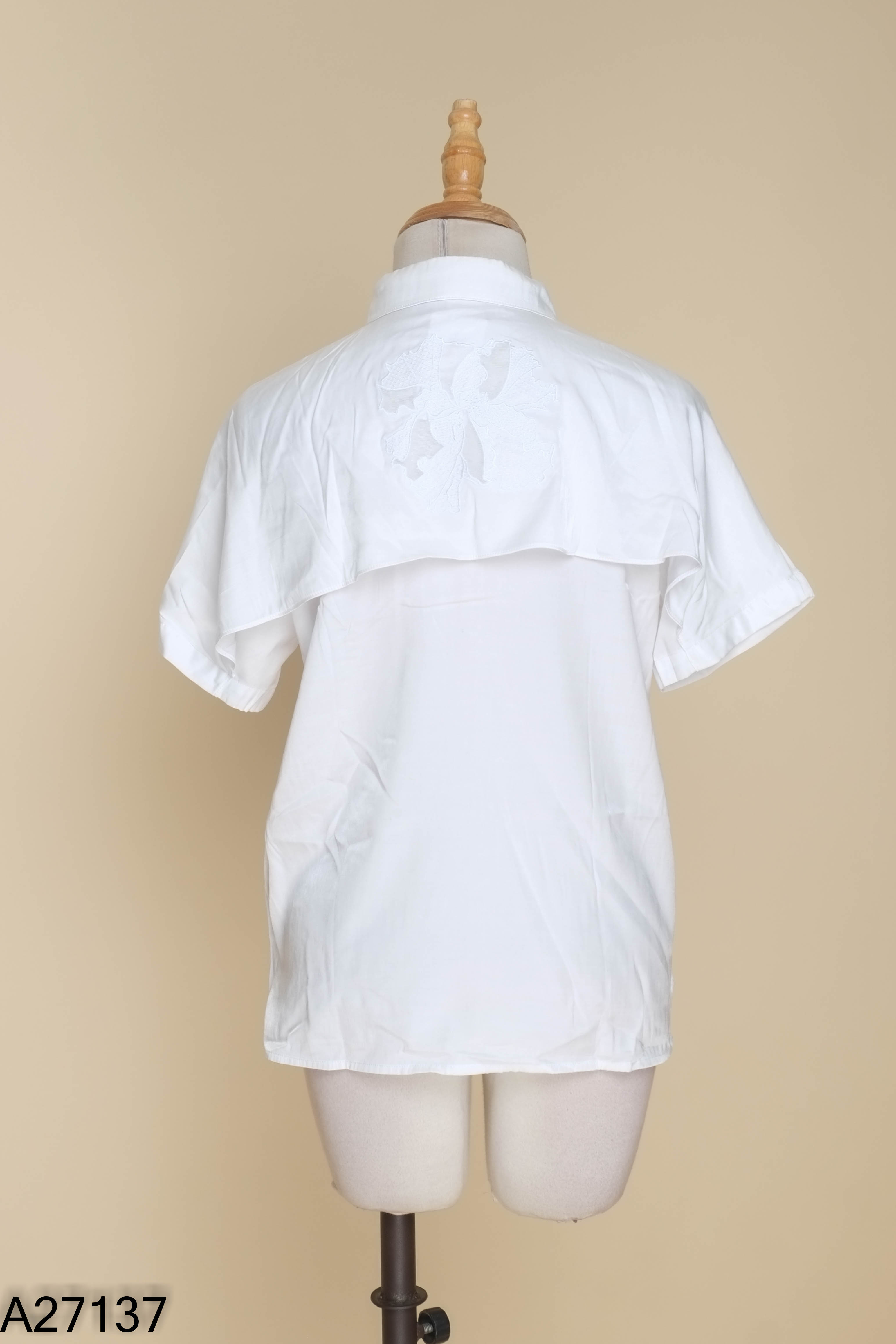 Áo sơ mi trắng IVY LADIES trơn cộc tay
