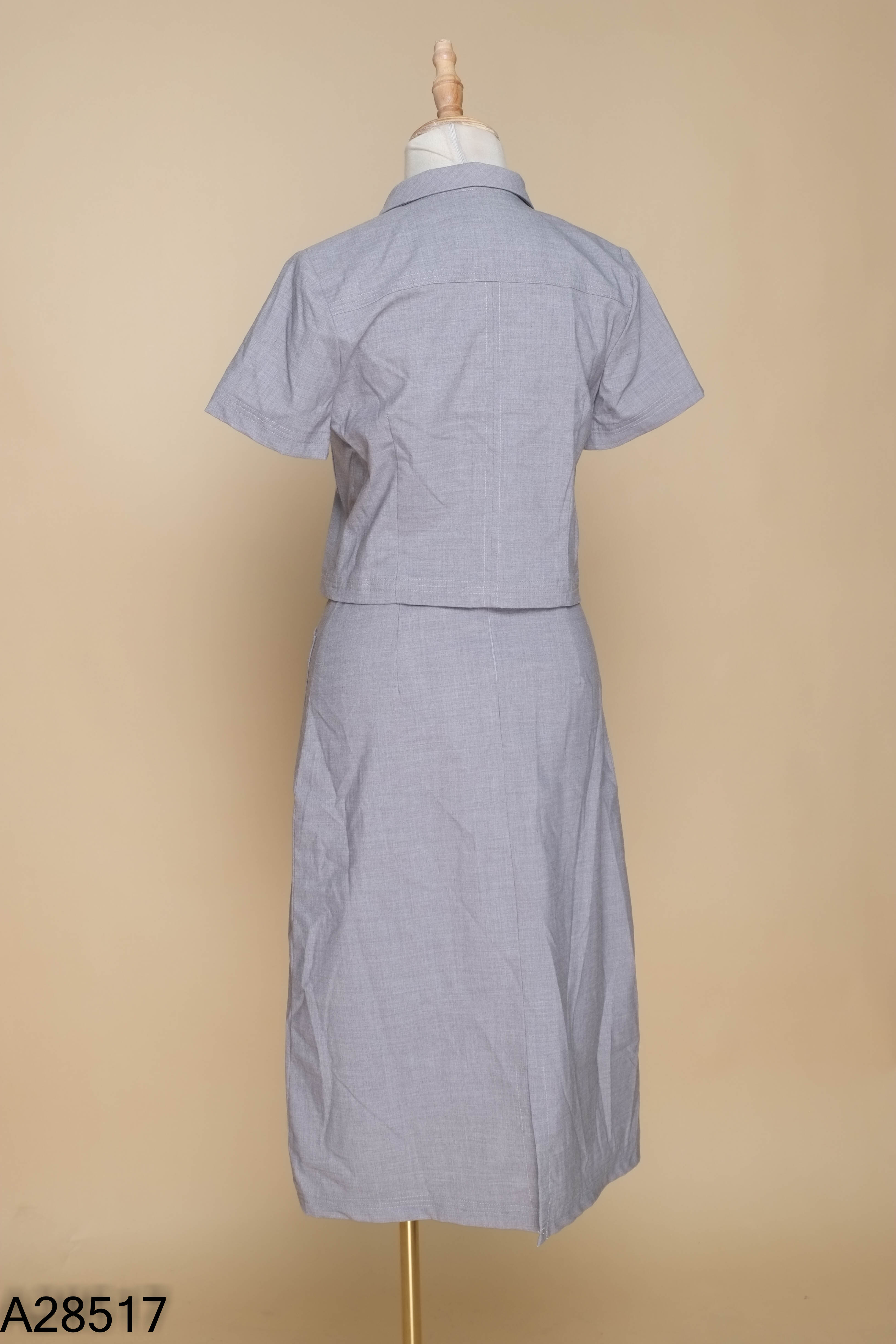 Set Áo xám cổ vest ngắn + Chân váy nhỡ