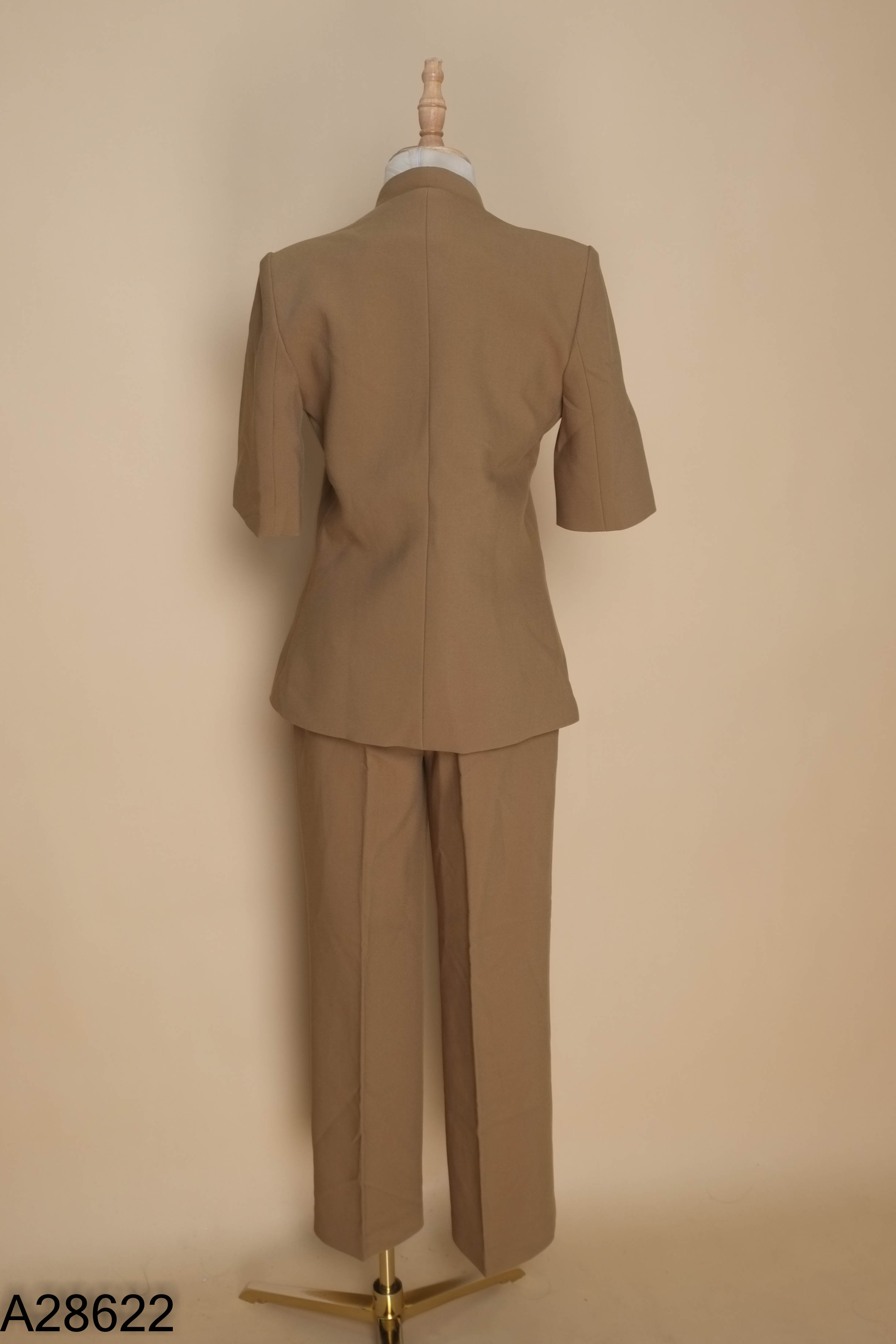 Set Áo blazer MINELEGANCE nâu ngắn tay + quần dài