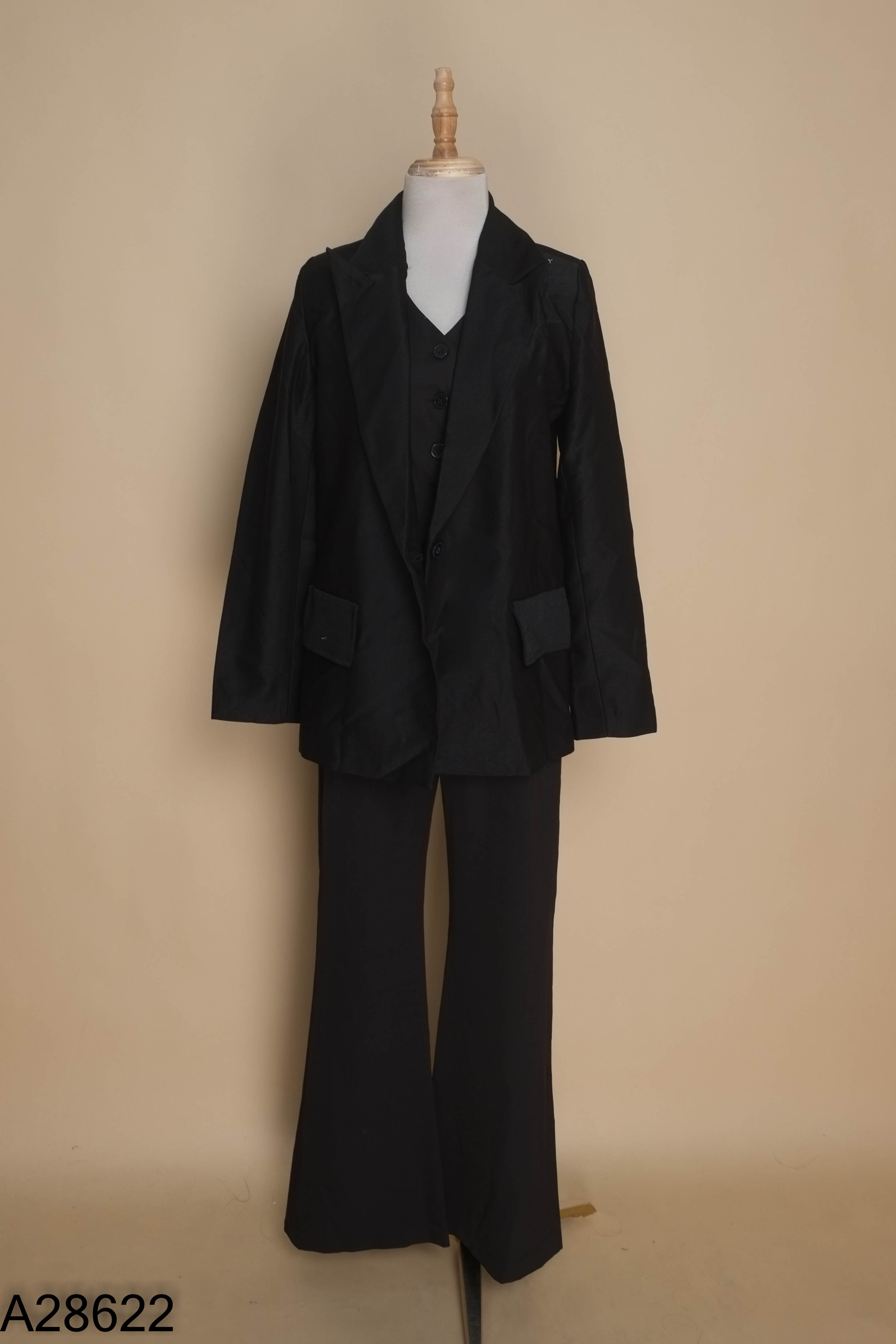 NEWTAG Set 3 Áo blazer BEE WOOD COSTUME đen + áo gile + quần dai