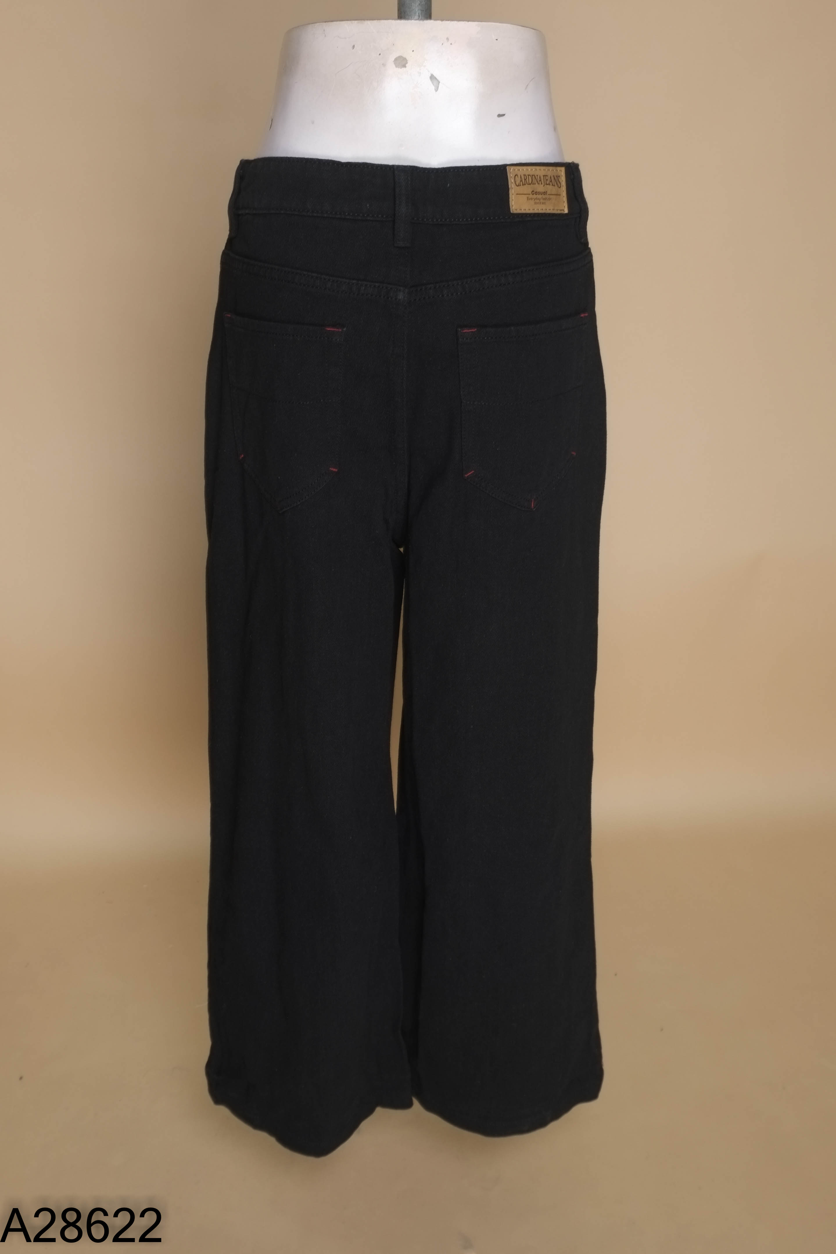 Quần jeans CARDINA đen trơn