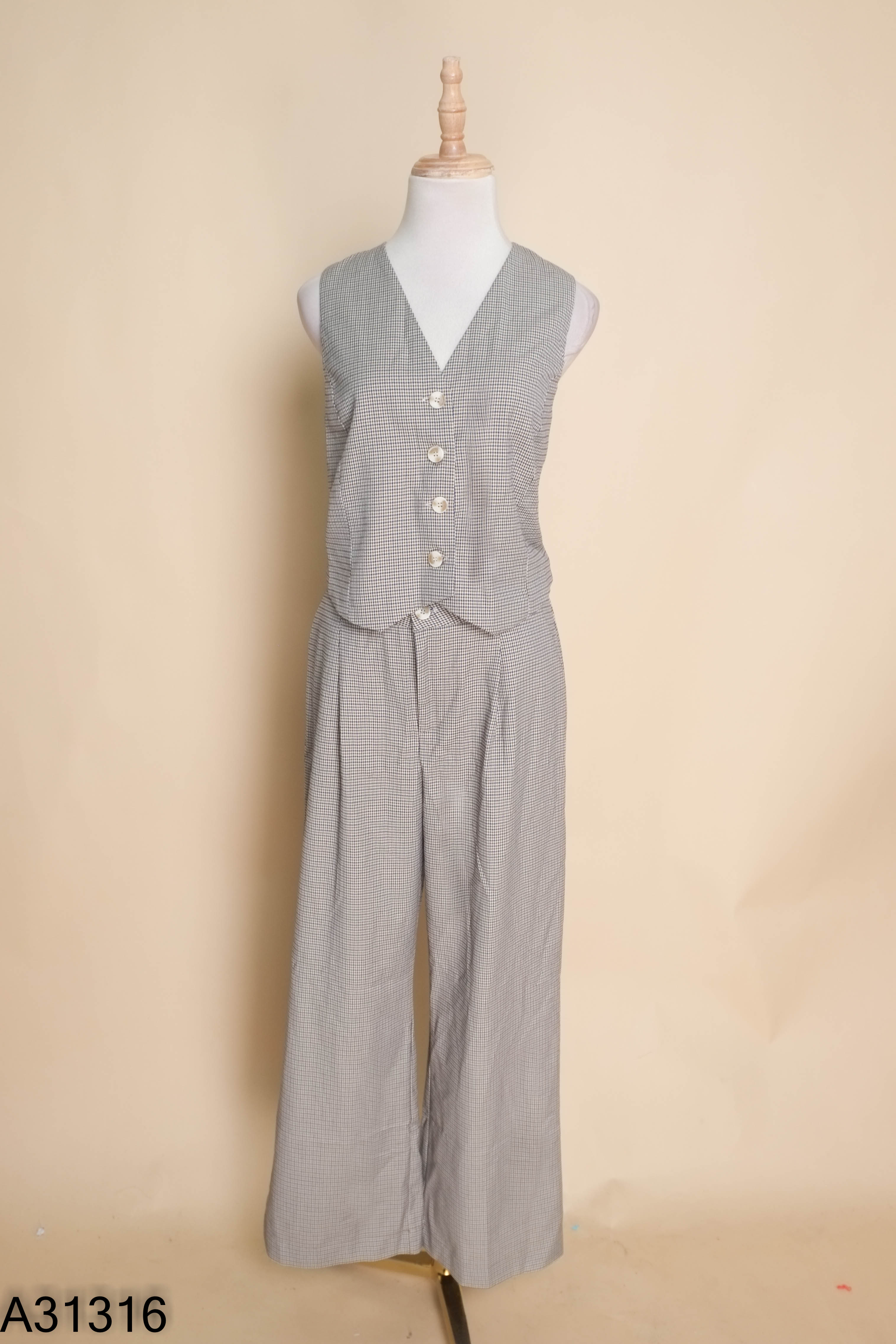 Set áo gile ZARA + quần dài