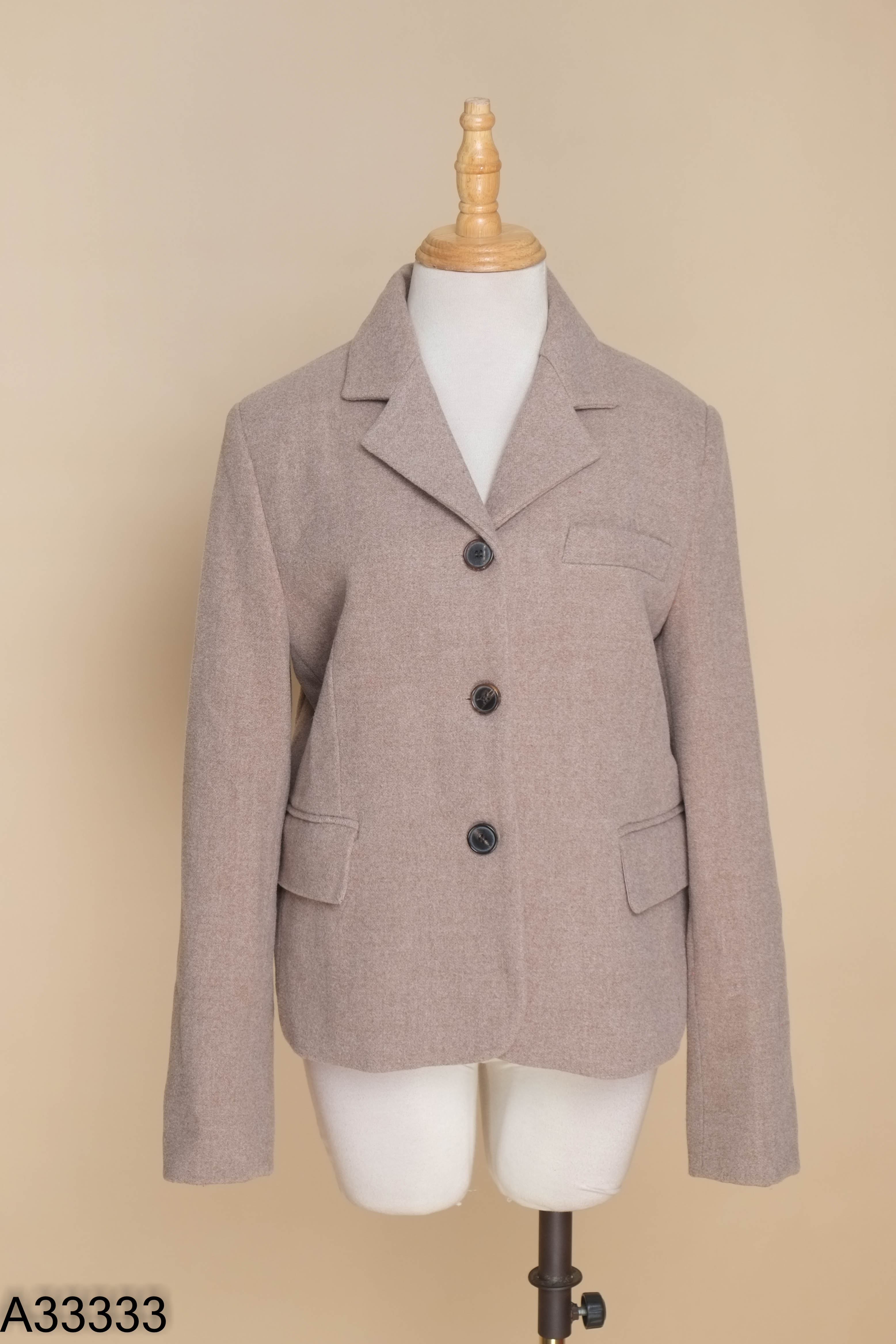 Áo khoác nâu be BE cổ vest
