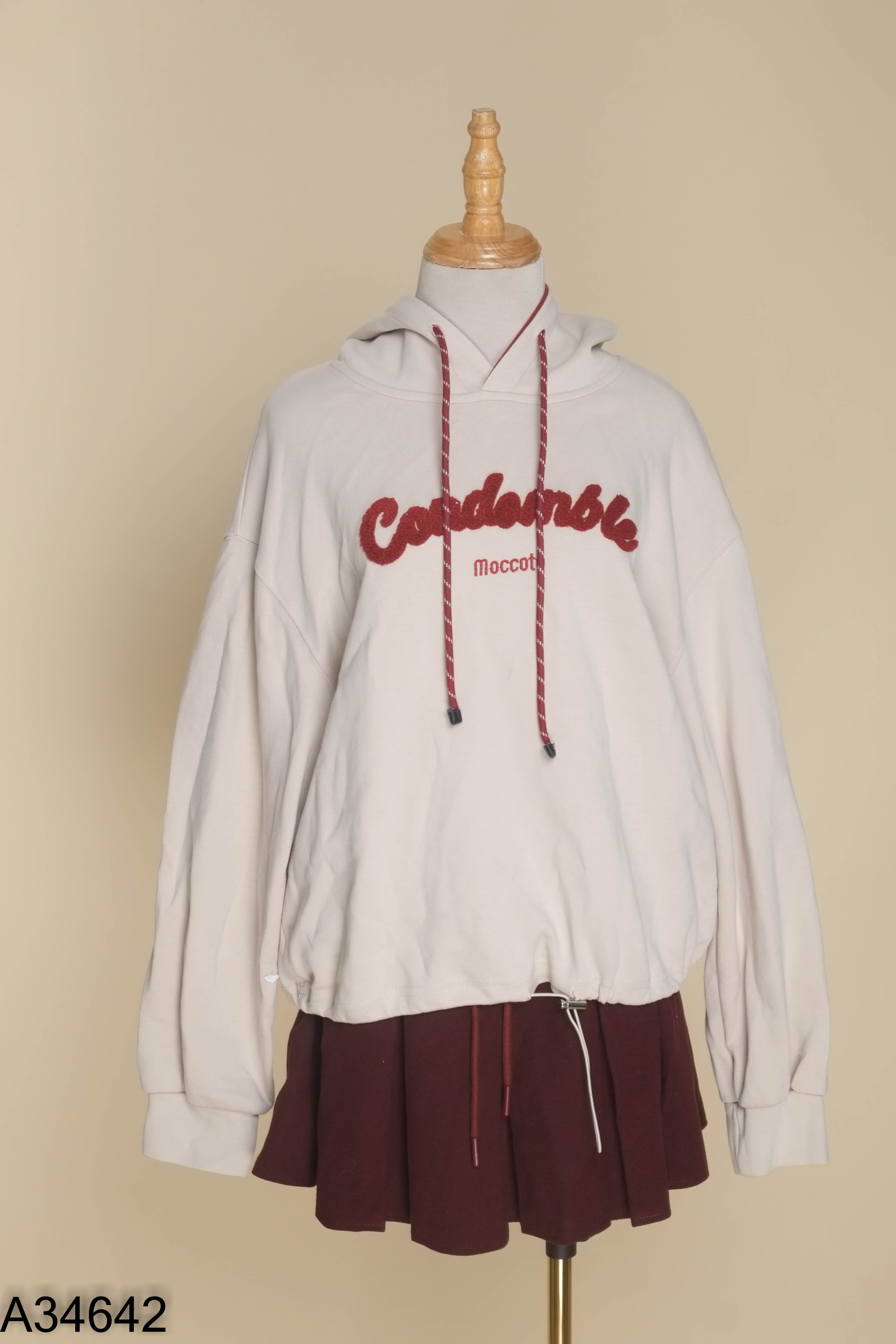 Set Áo hoodie be phối đỏ + Chân váy