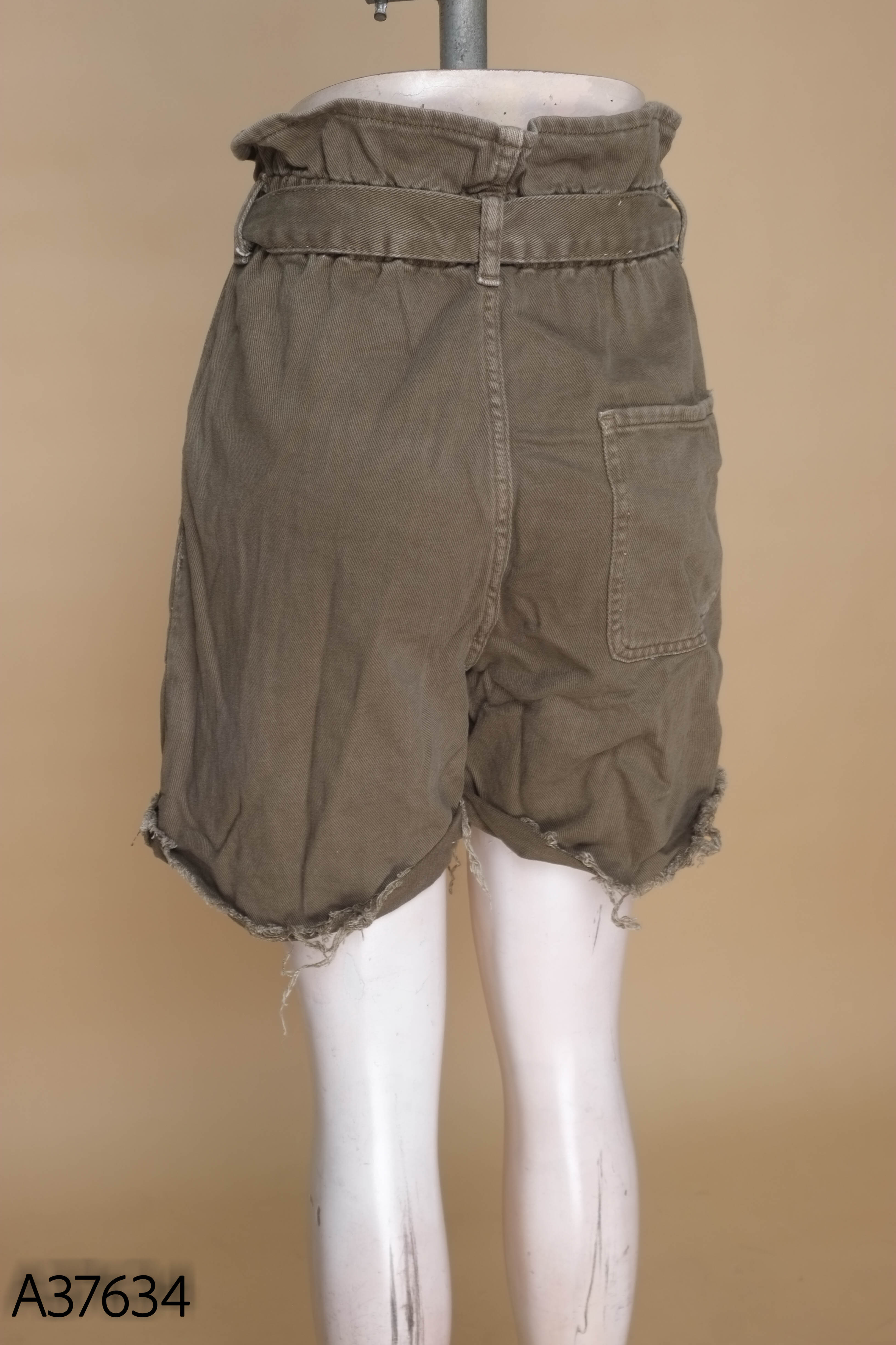 Quần short jean xanh rêu