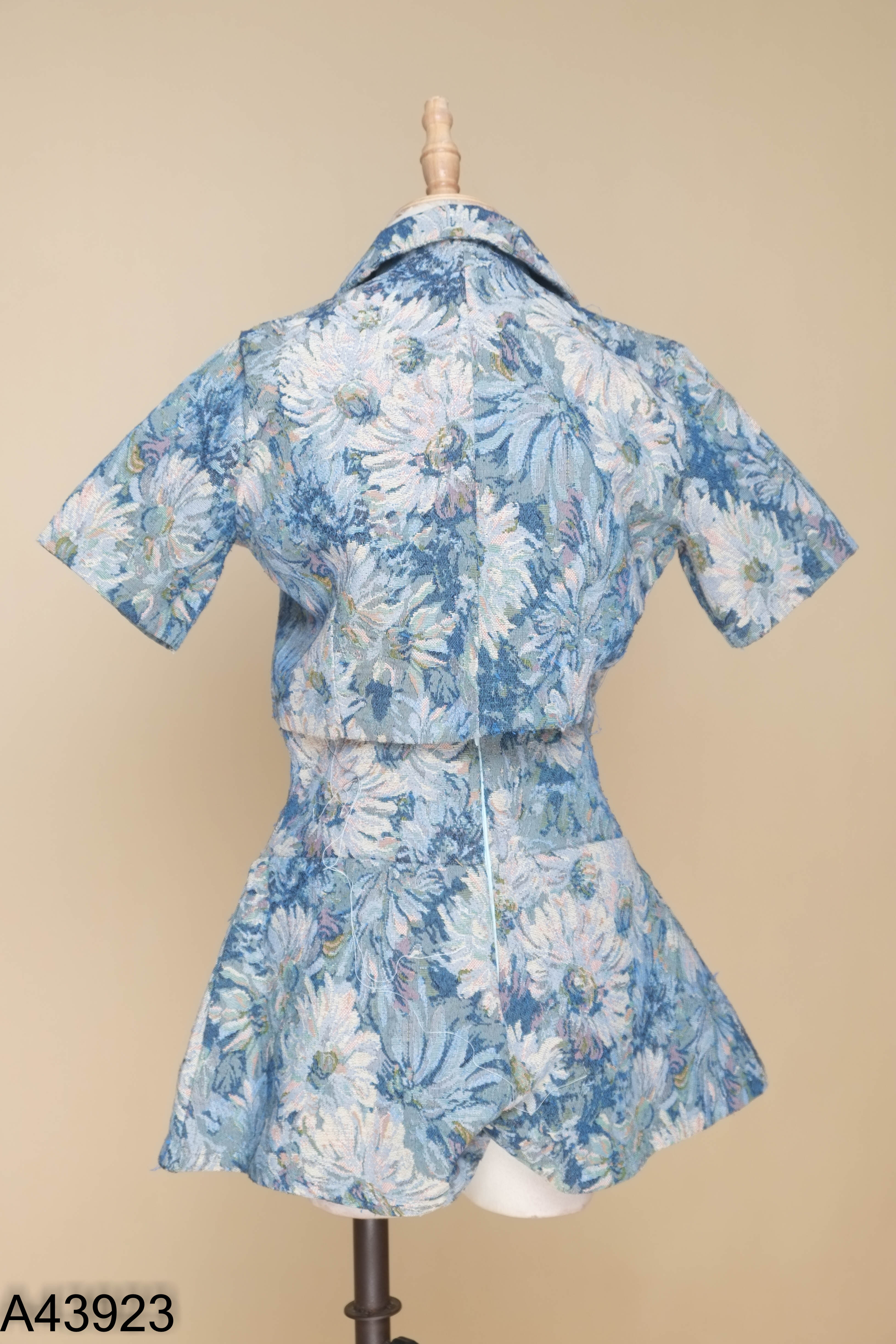 Set áo khoác dạ xanh + quần short