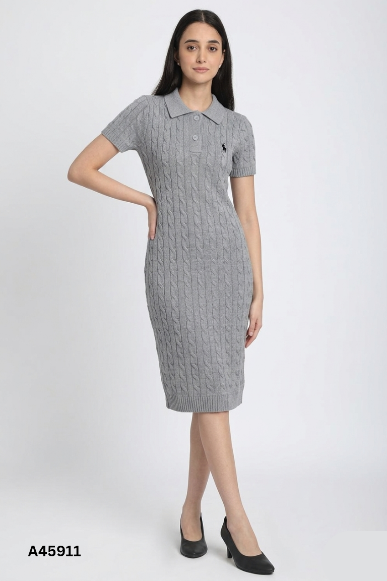 Váy len xám thêu ngựa