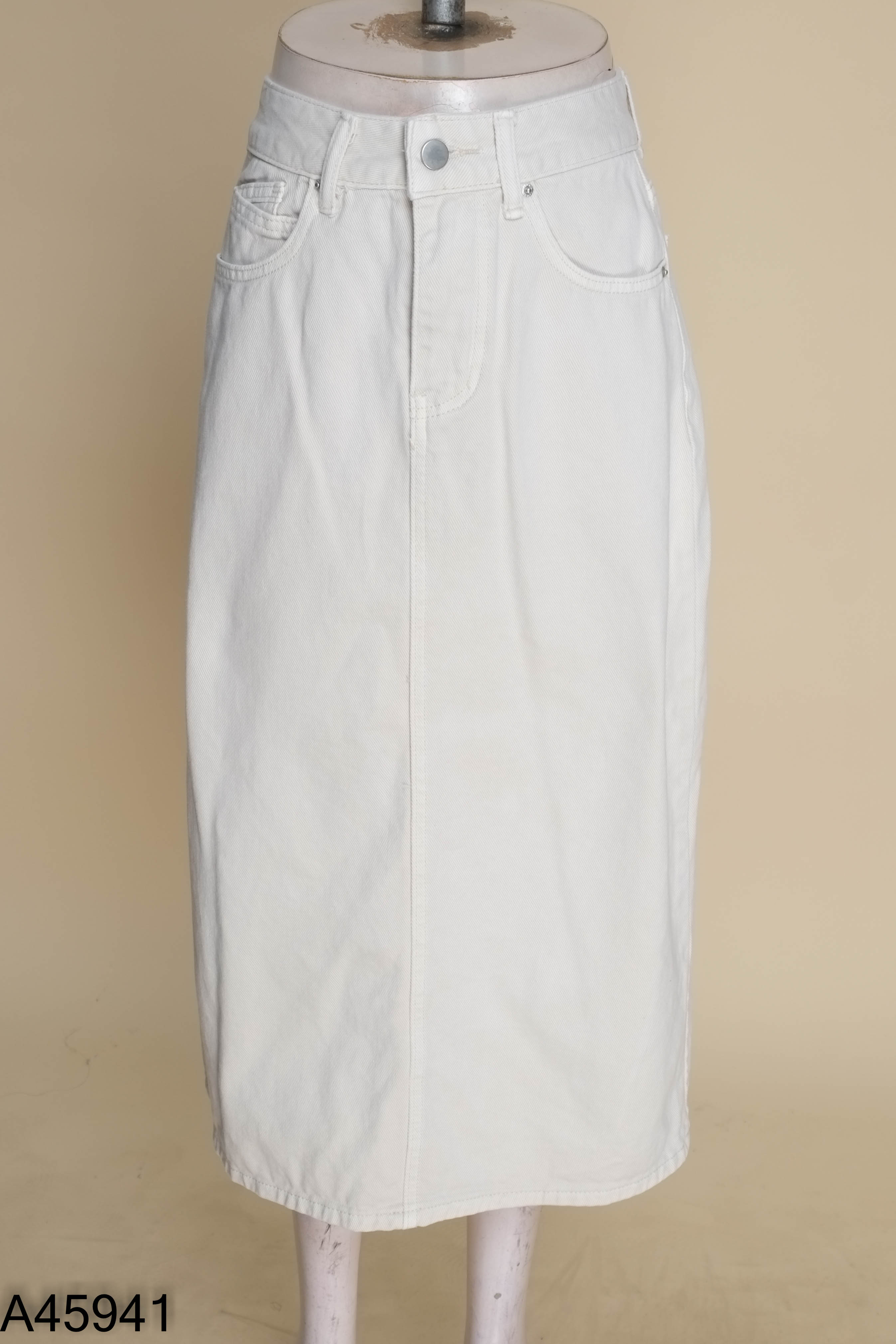 Chân váy jeans be trơn