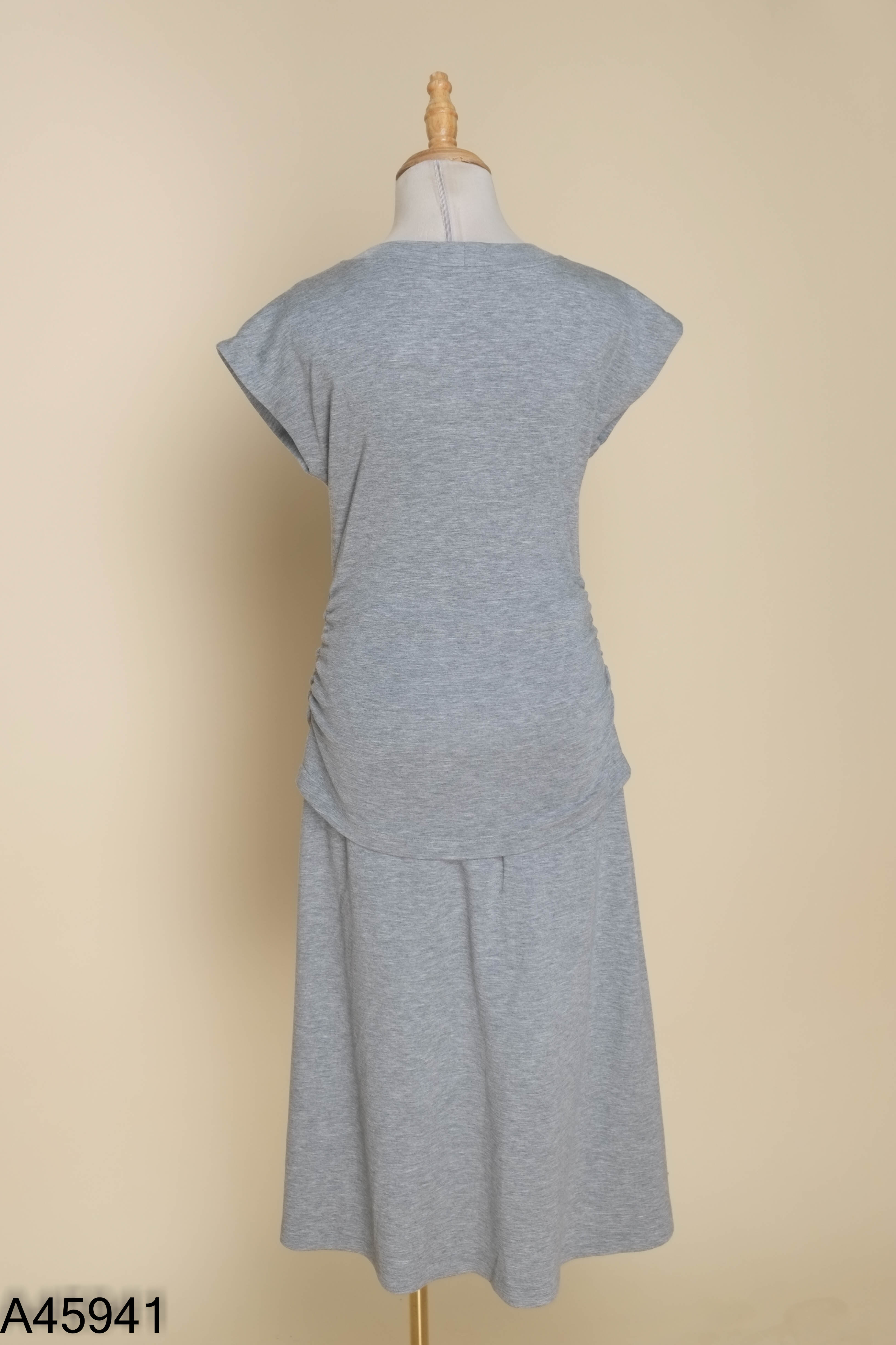 SET Áo thun dúm eo + chân váy dài