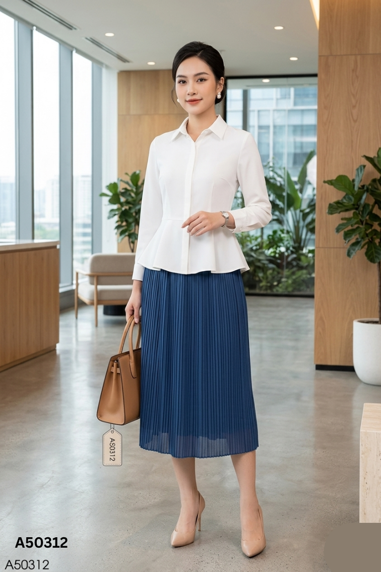 Chân váy xanh xếp ly bé dài