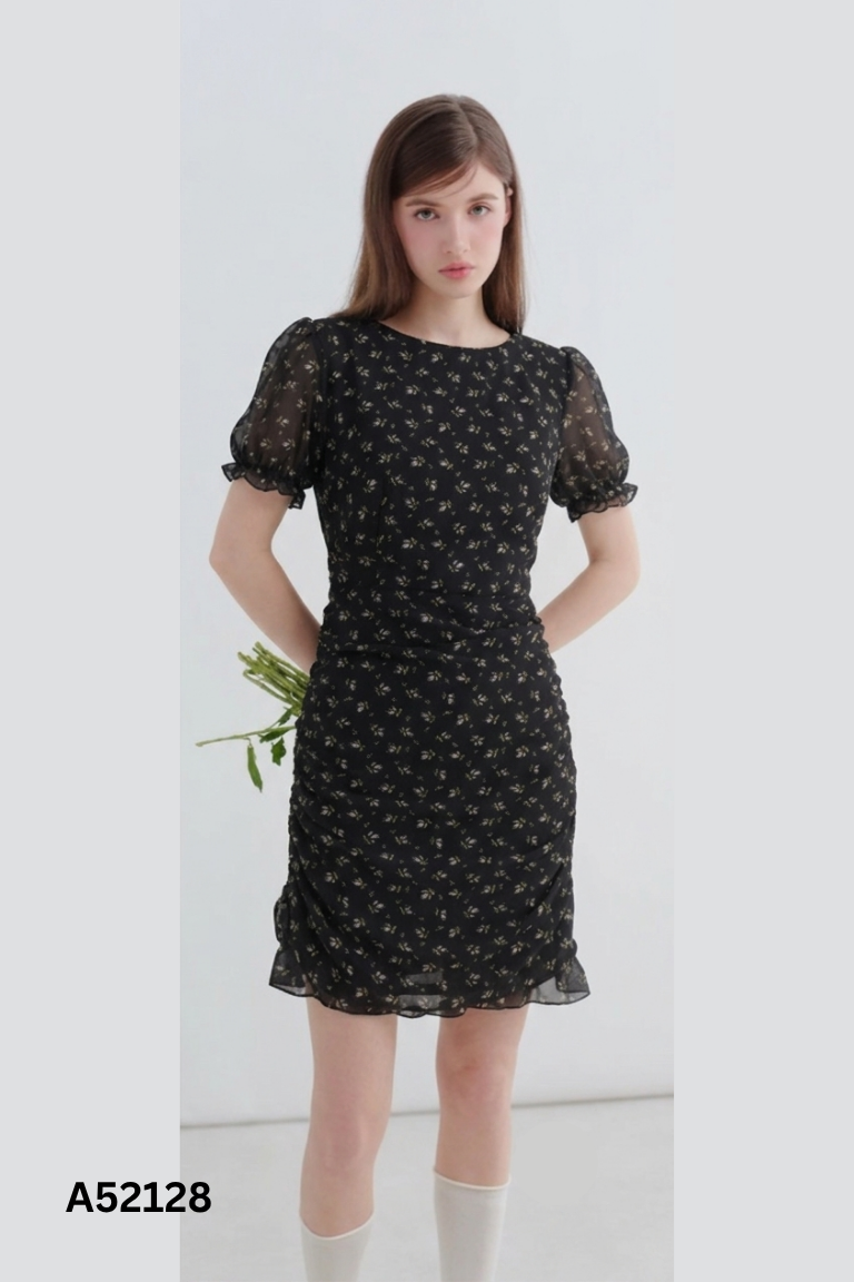Váy MÌ đen họa tiết hoa