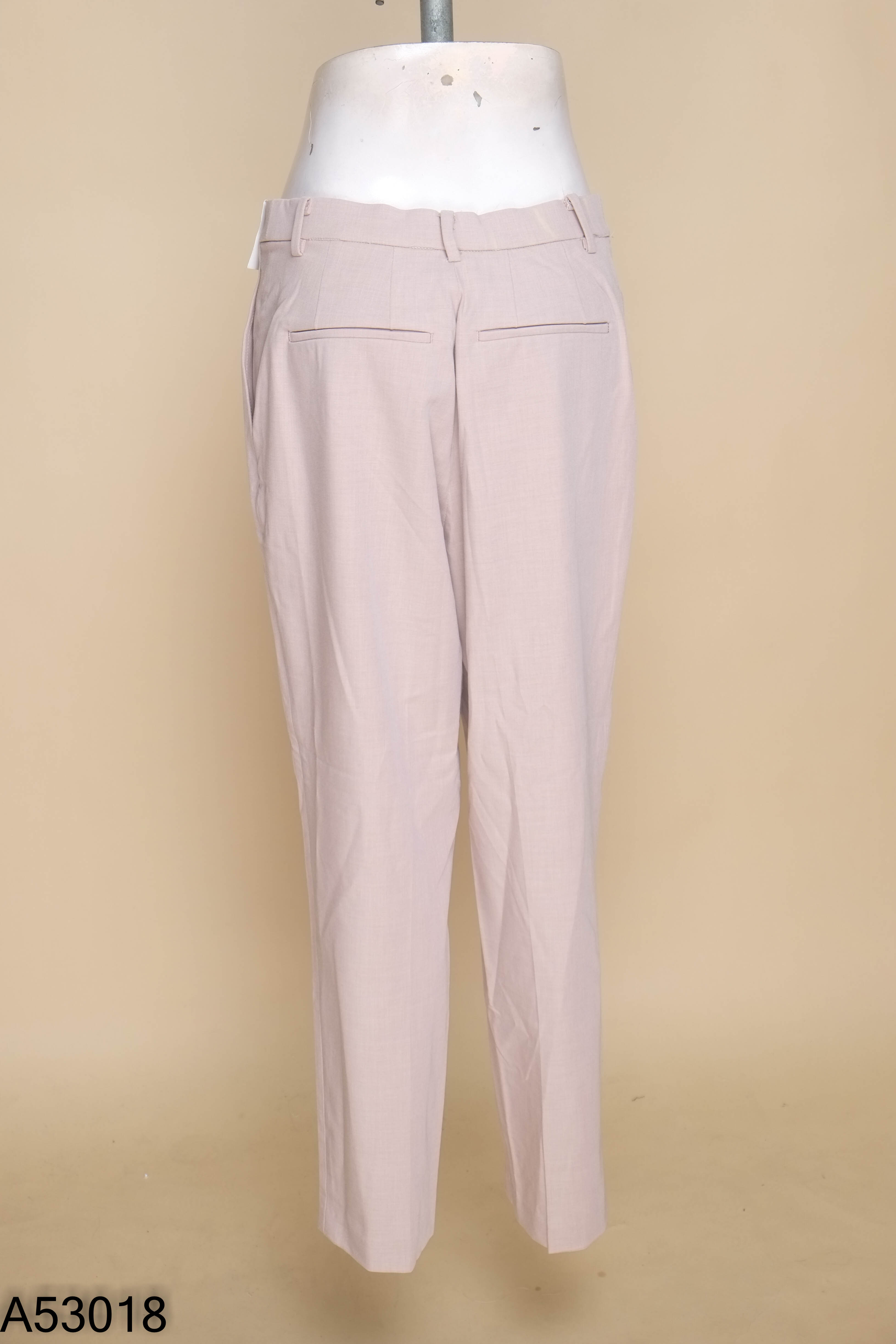 Quần UNIQLO hồng