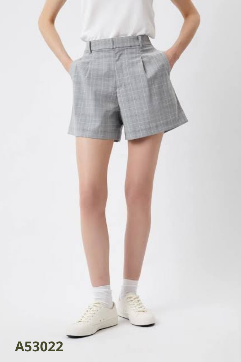 Quần UNIQLO shorts be kẻ caro