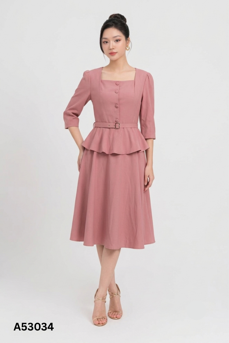 Váy hồng M OUTFIT phối khuy tầng