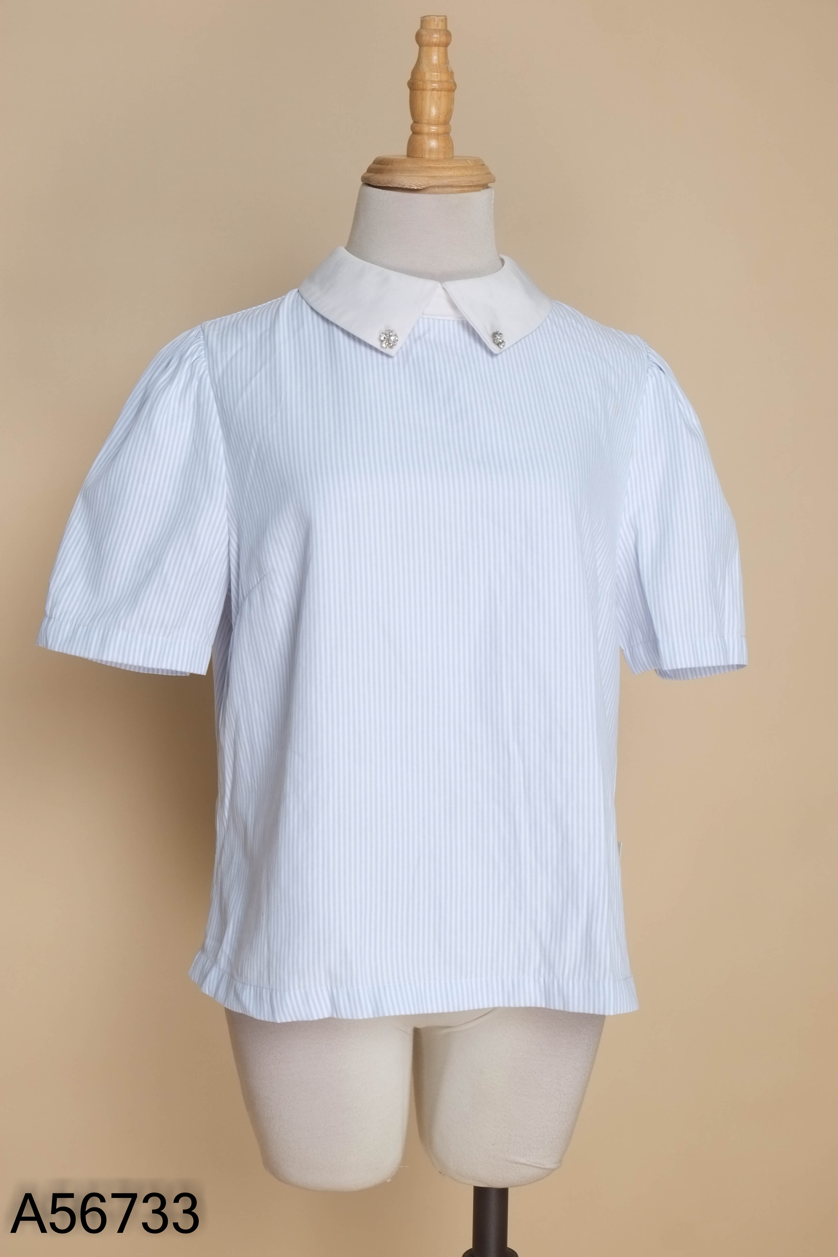 Áo CHARME STORE xanh kẻ cổ trắng