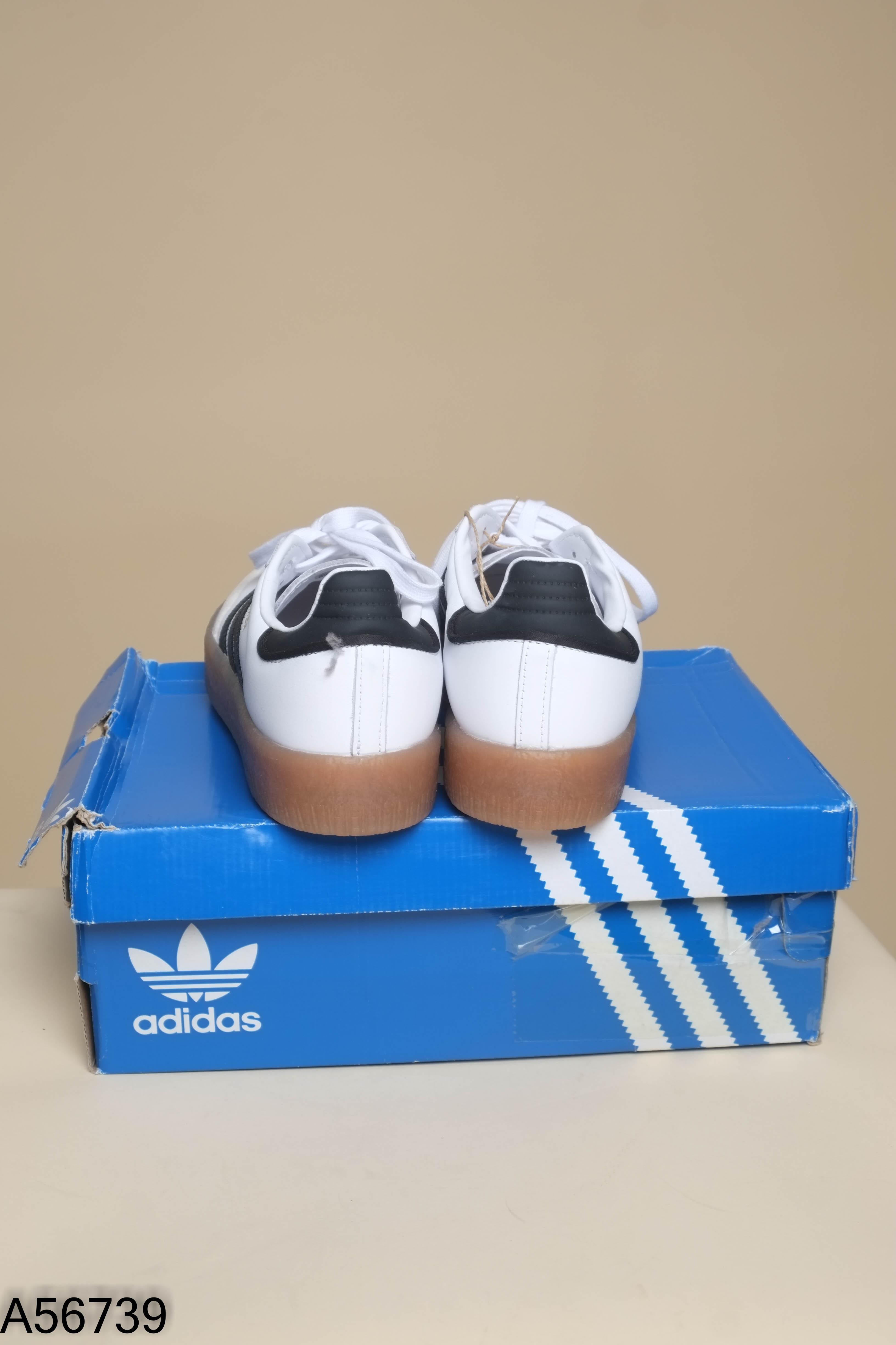A5673910095-Giay ADIDAS trắng