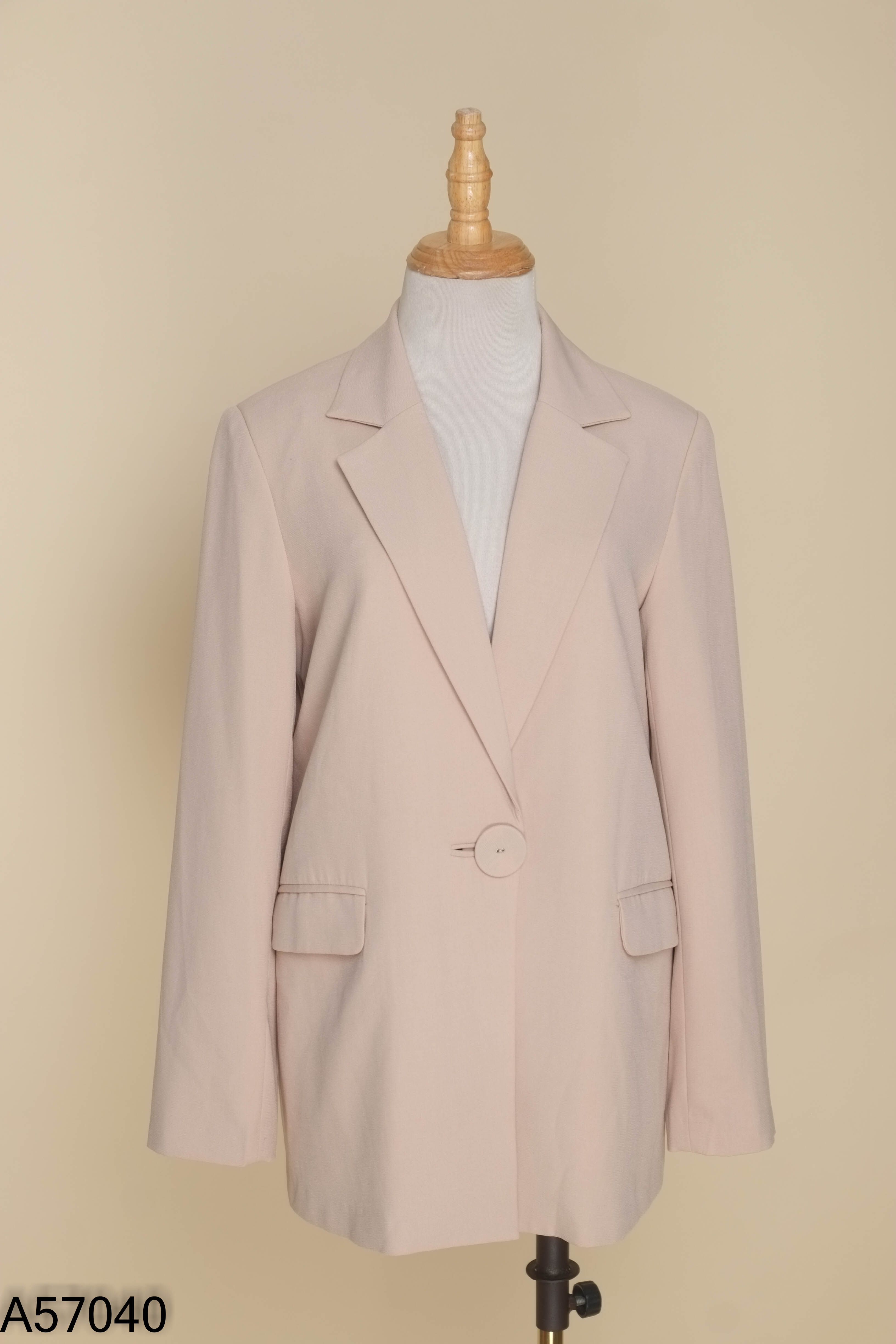 Áo khoác blazers be hồng ADORE DRESS
