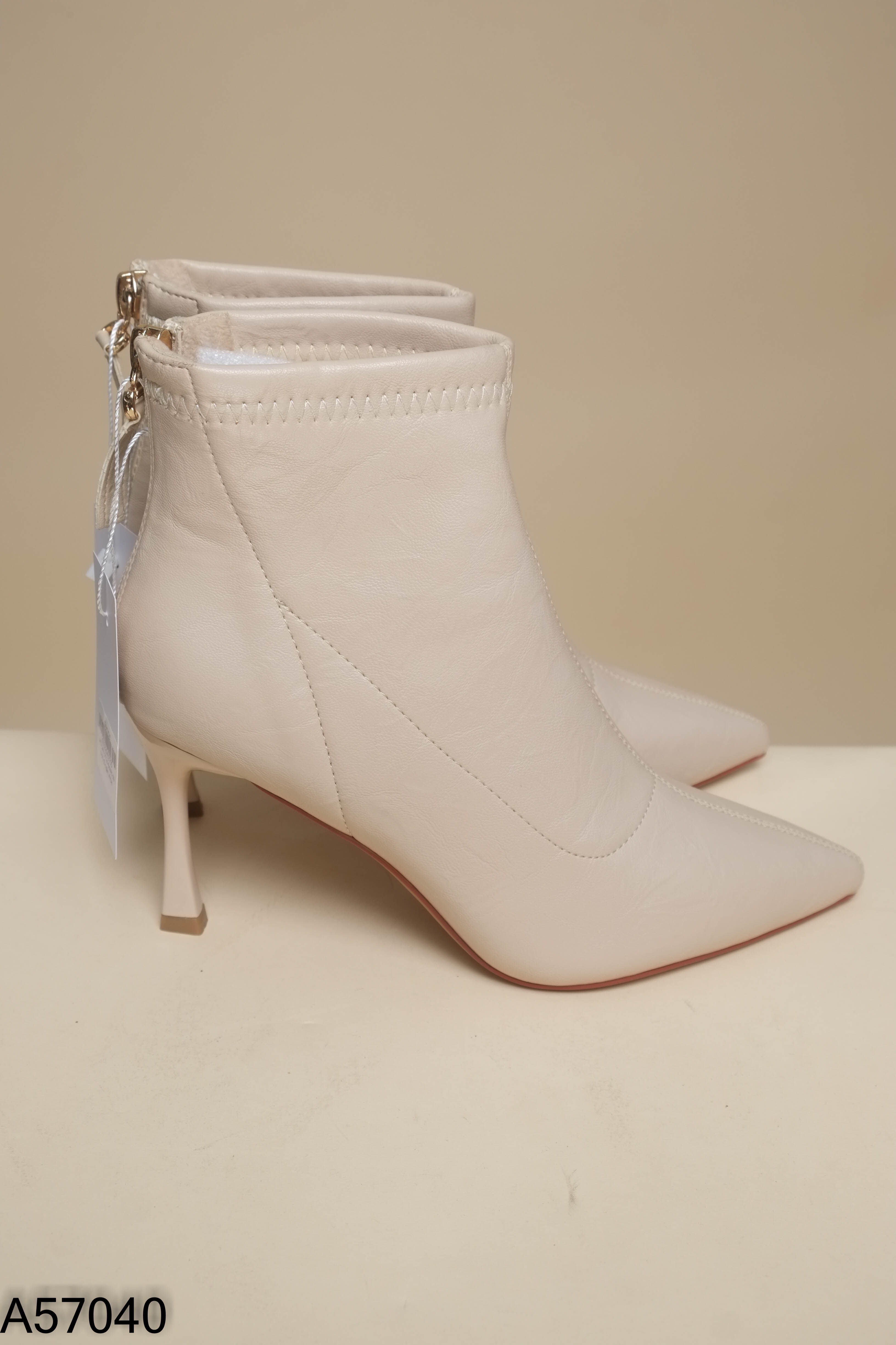 Boots da trơn cổ ngắn khóa kéo