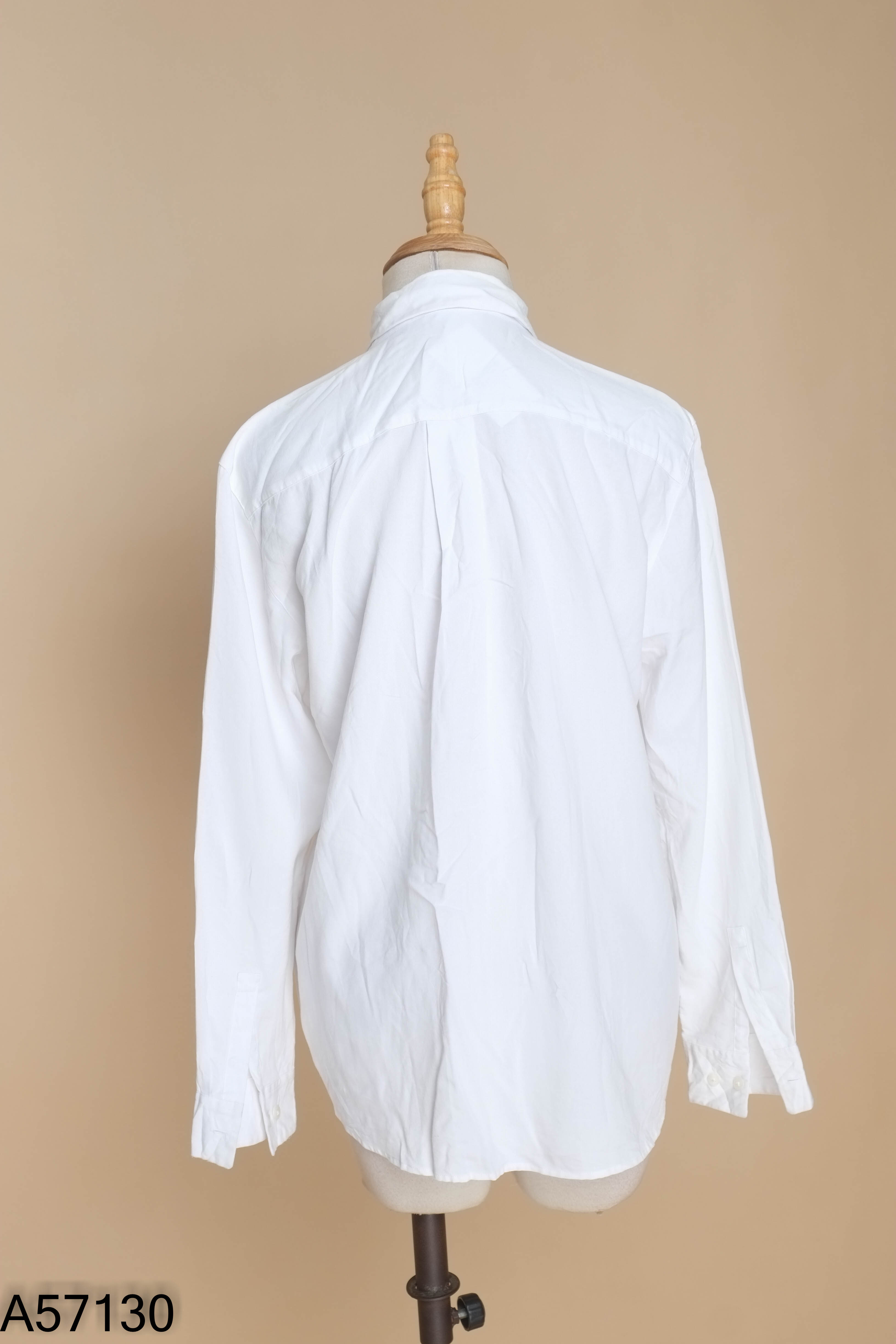 Áo sơ mi UNIQLO trắng trơn
