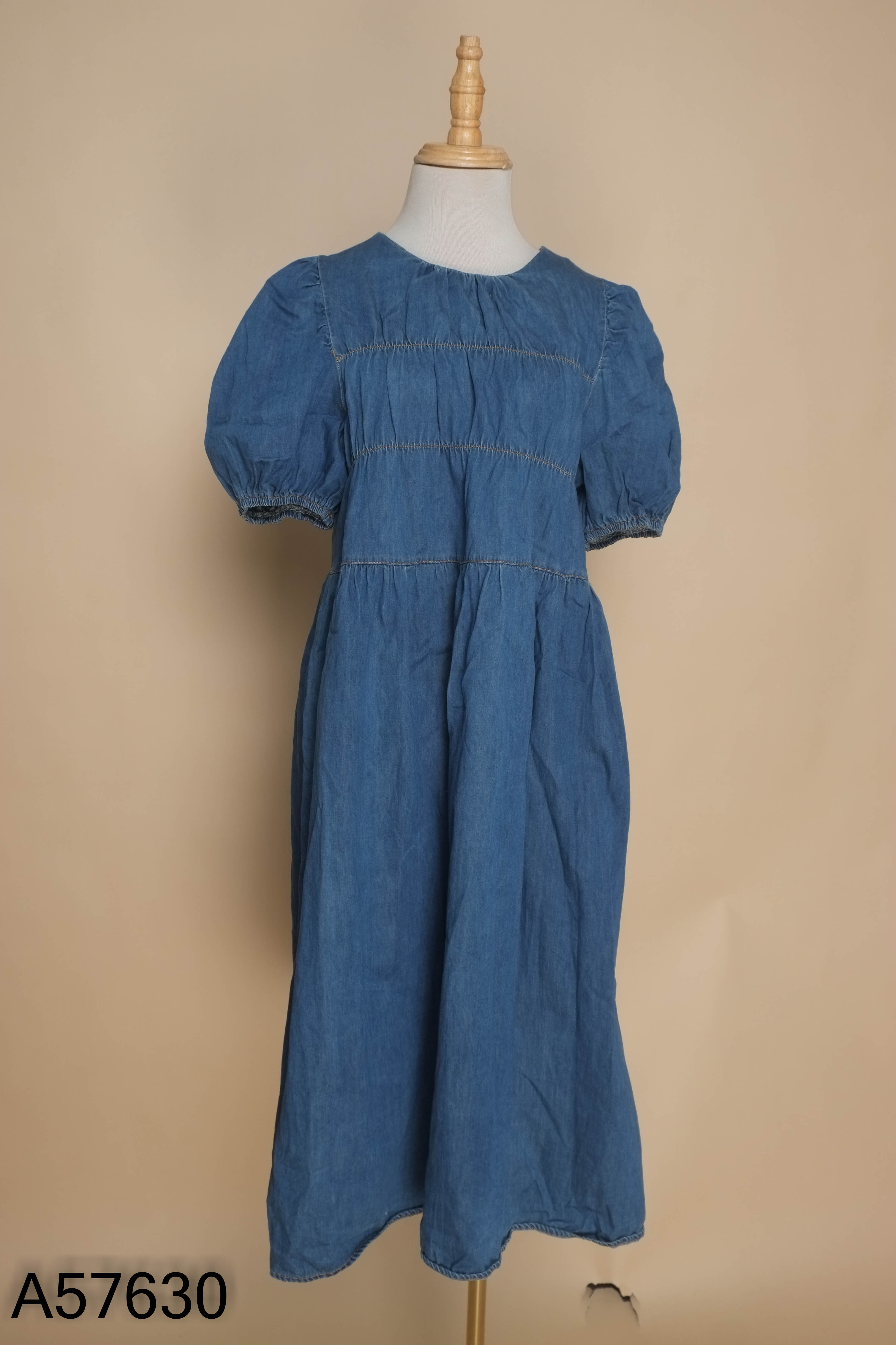 Váy jeans xanh tay phồng